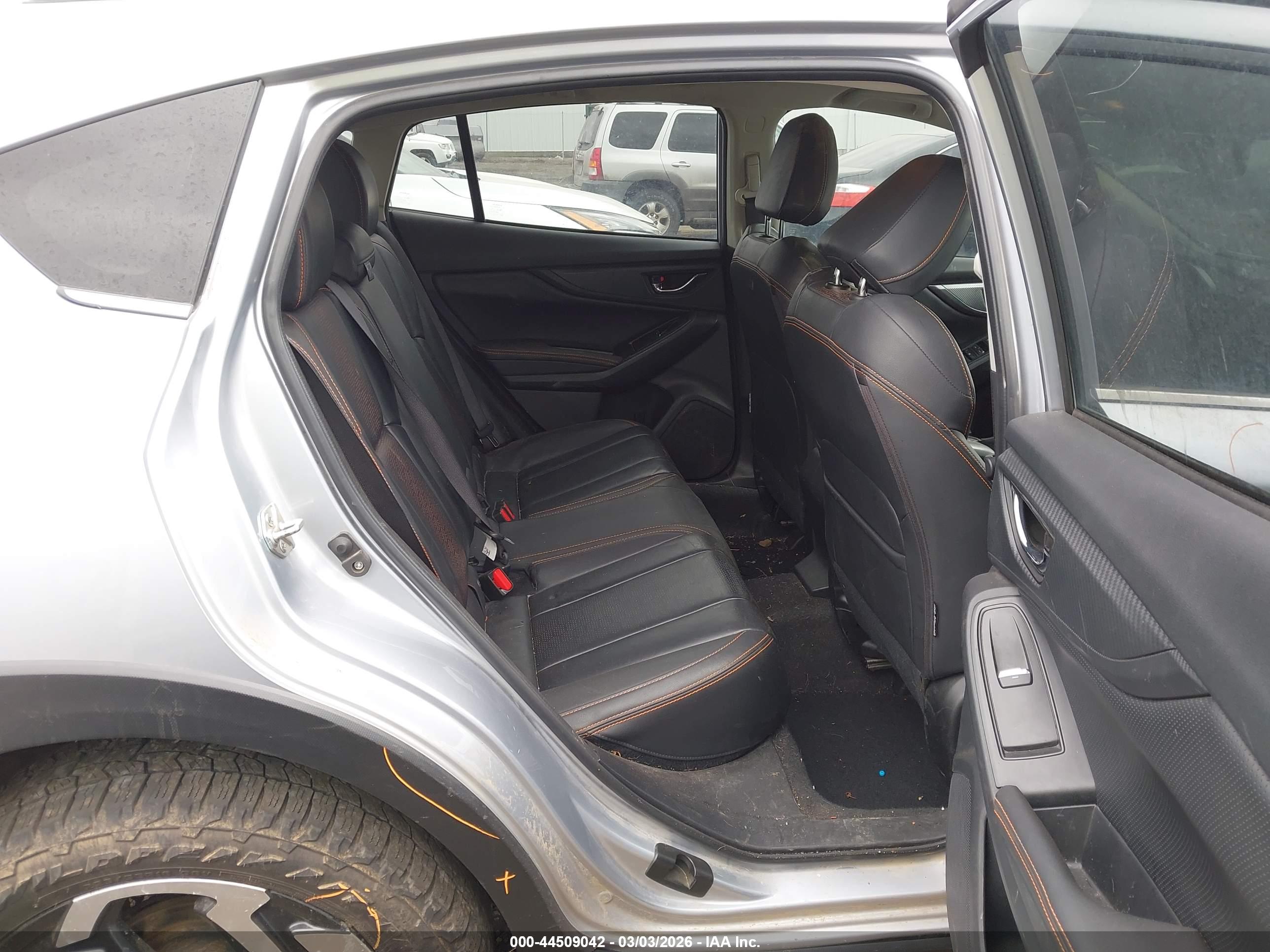 SUBARU CROSSTREK image 8