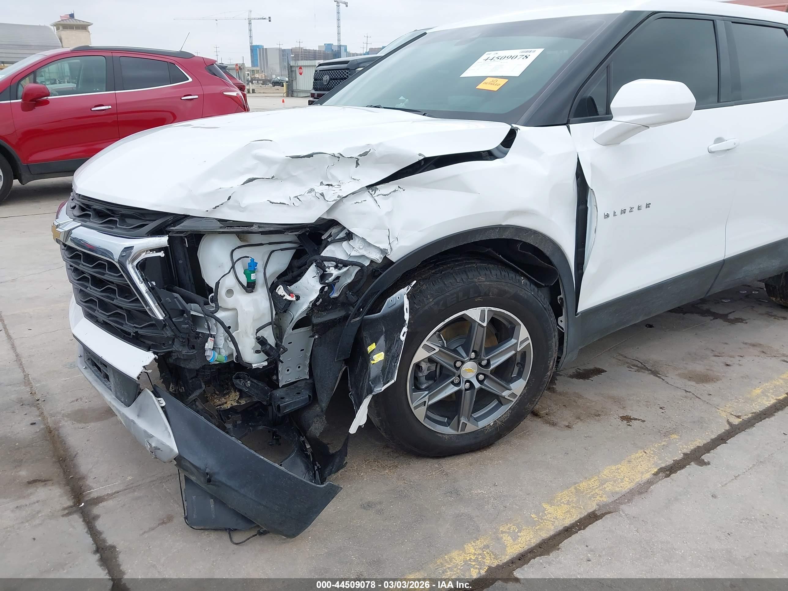 CHEVROLET BLAZER image 6