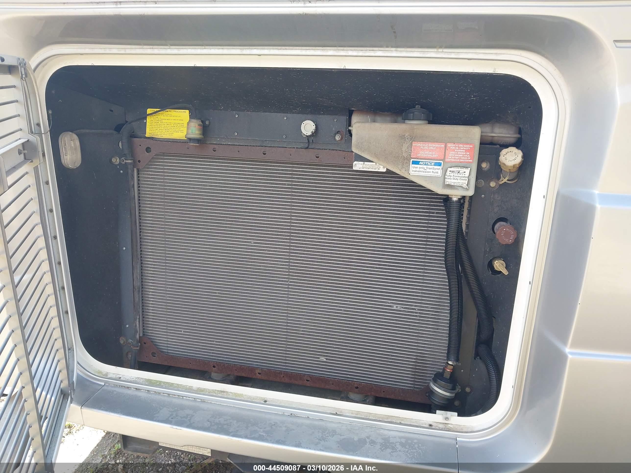 FREIGHTLINER CHASSIS image 10