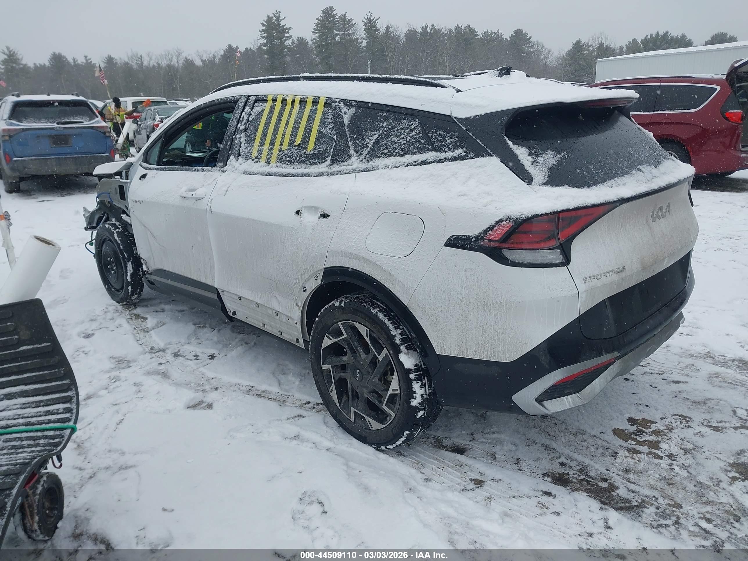 KIA SPORTAGE image 3