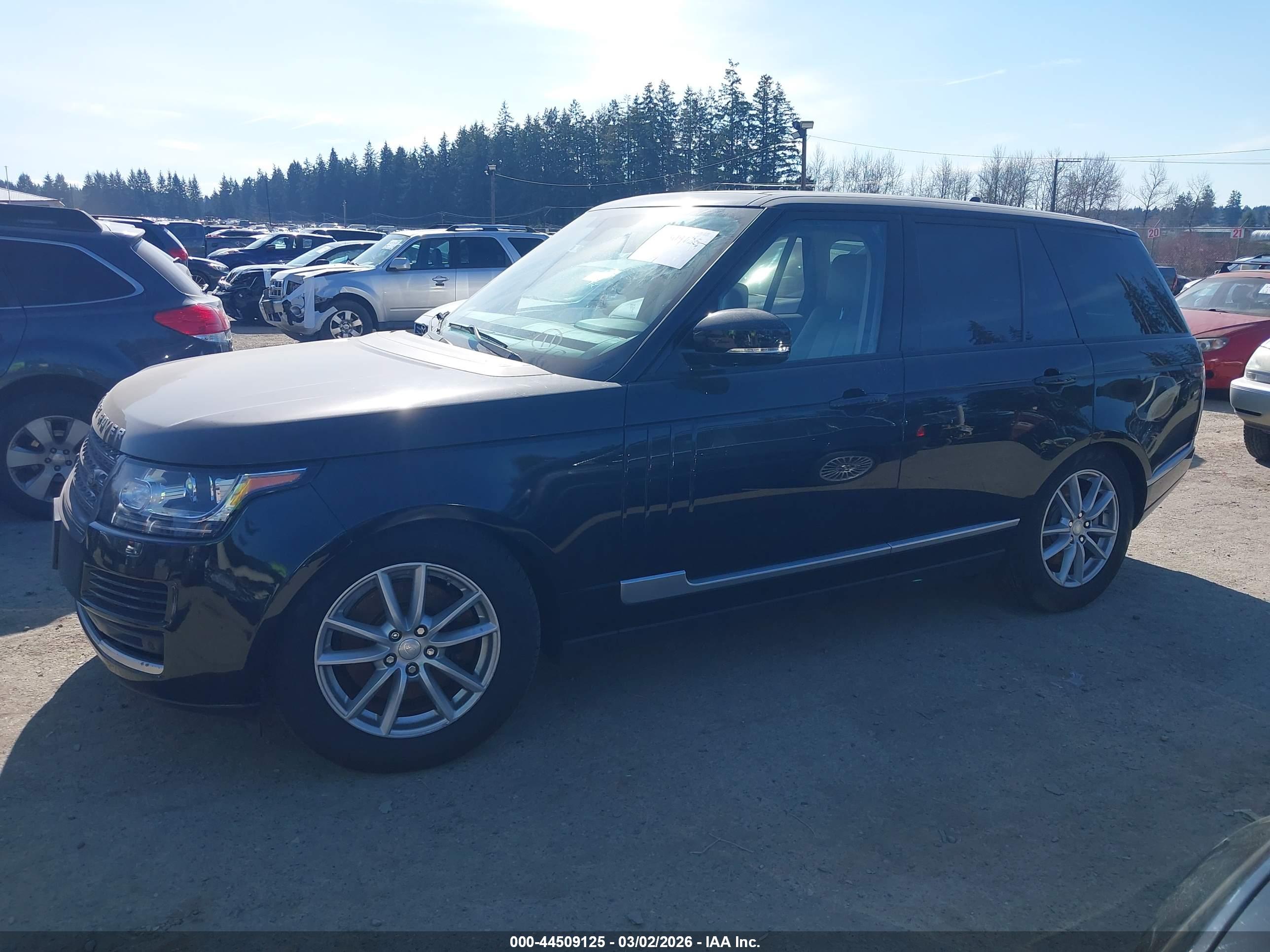 LAND ROVER image 2