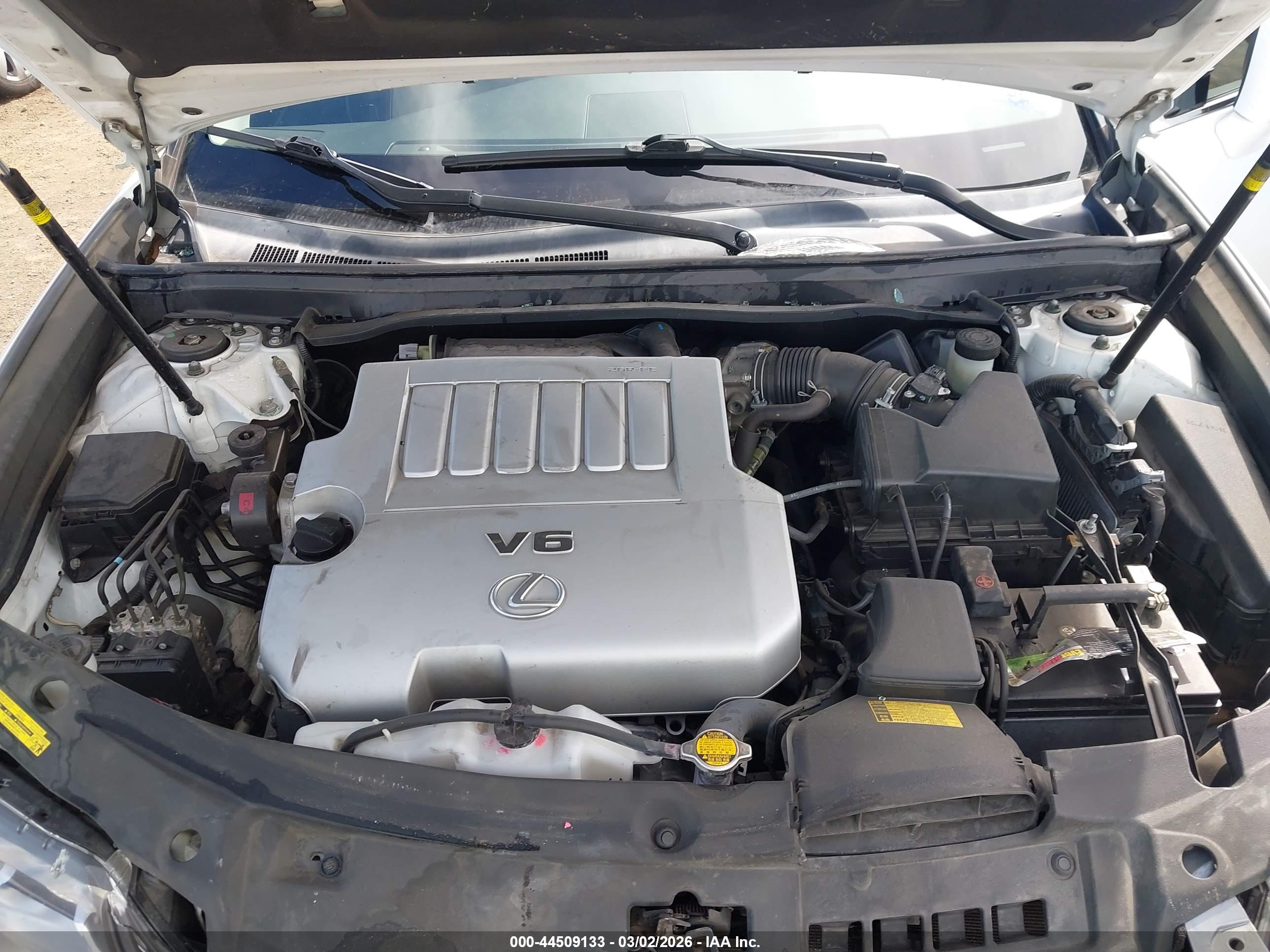 LEXUS ES image 10