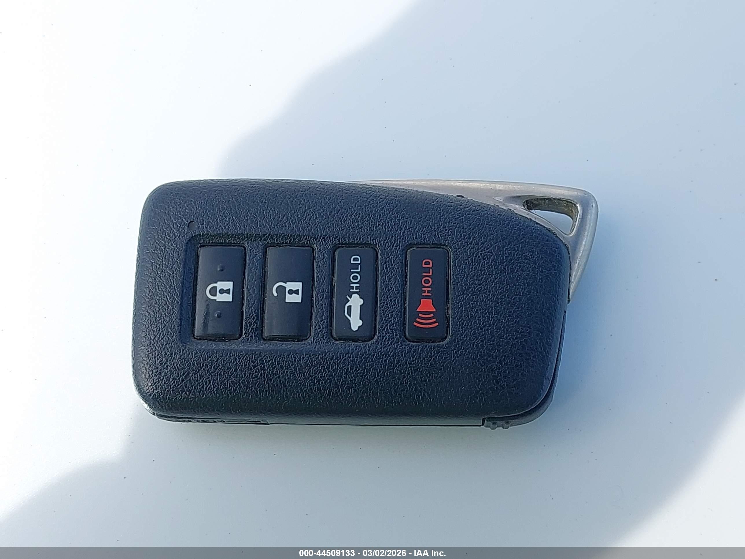 LEXUS ES image 11