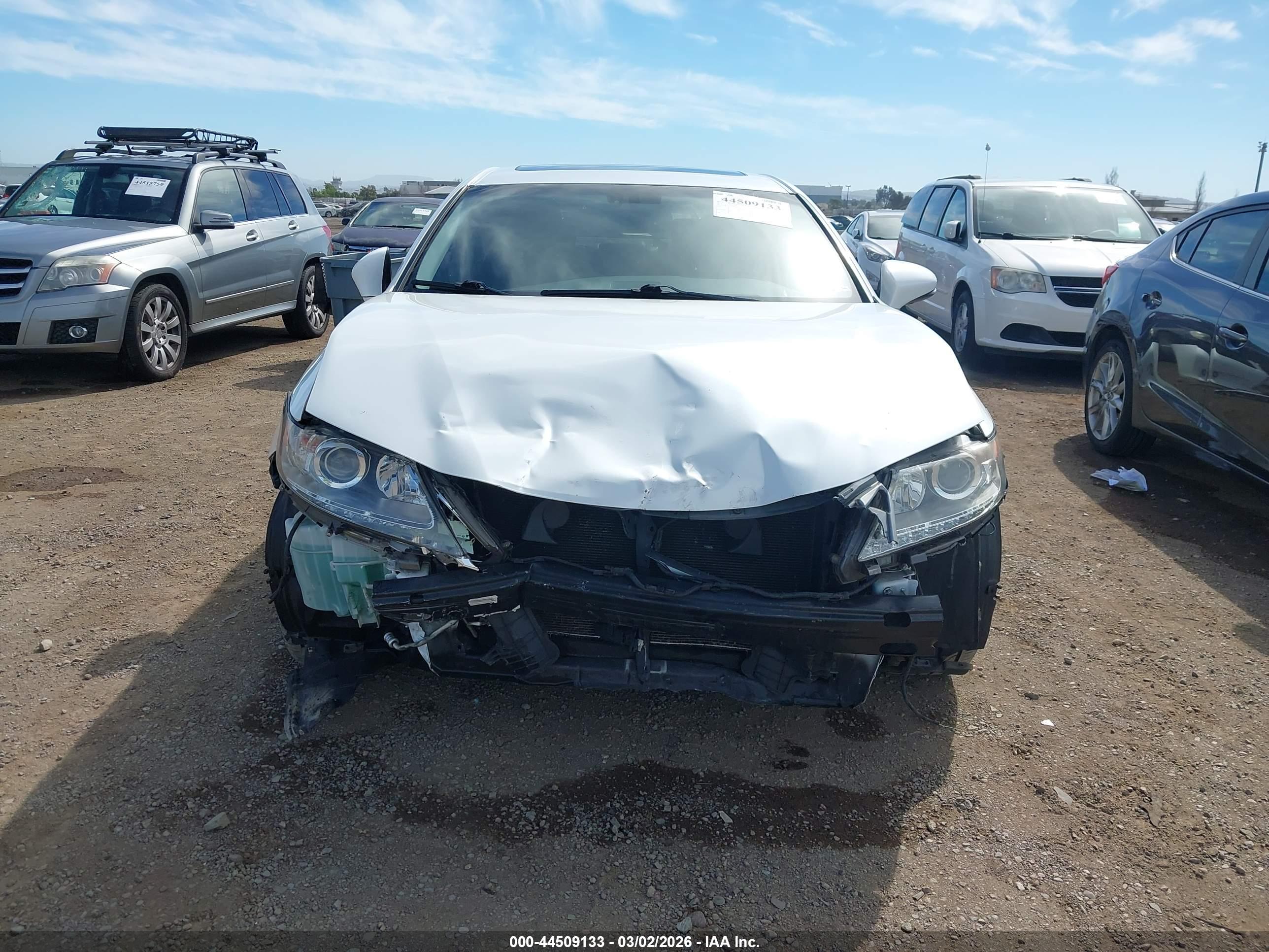 LEXUS ES image 6