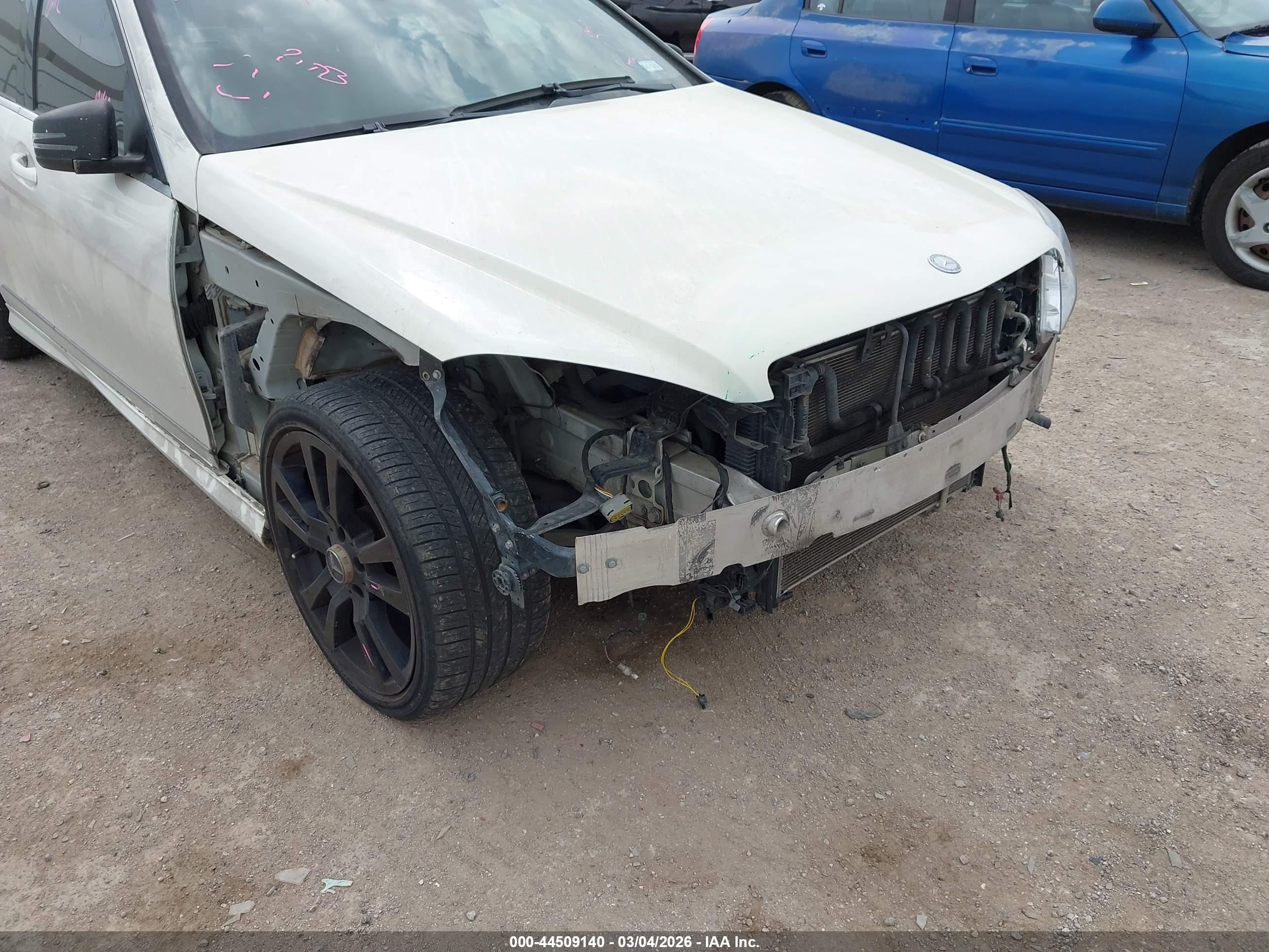 MERCEDES-BENZ C image 6
