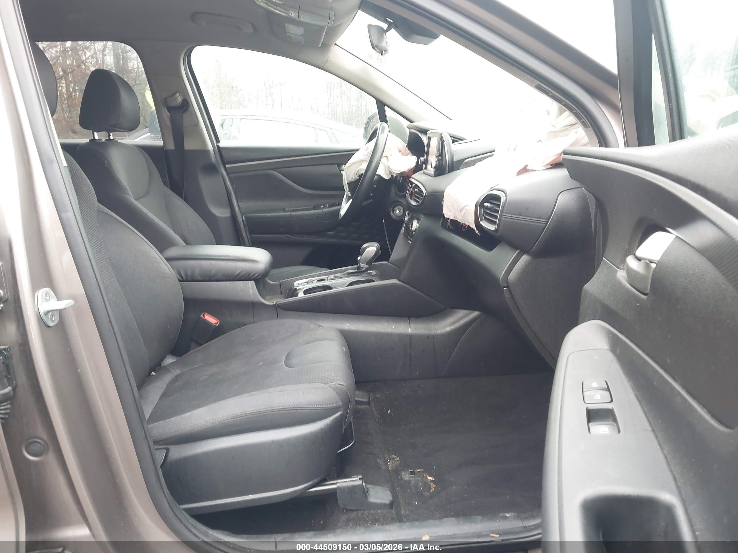 HYUNDAI SANTA image 5