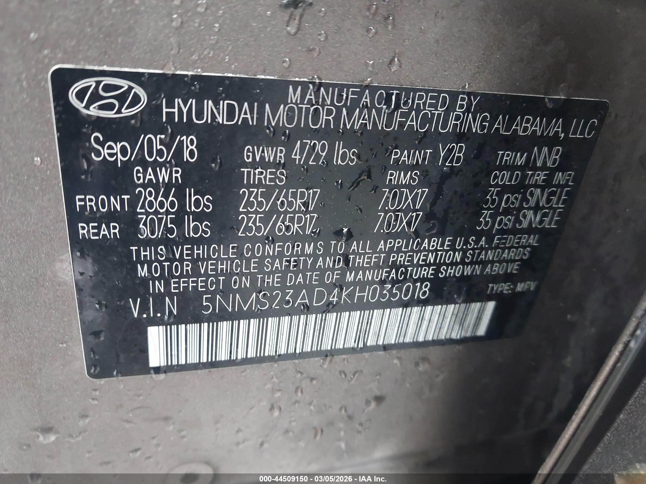 HYUNDAI SANTA image 9