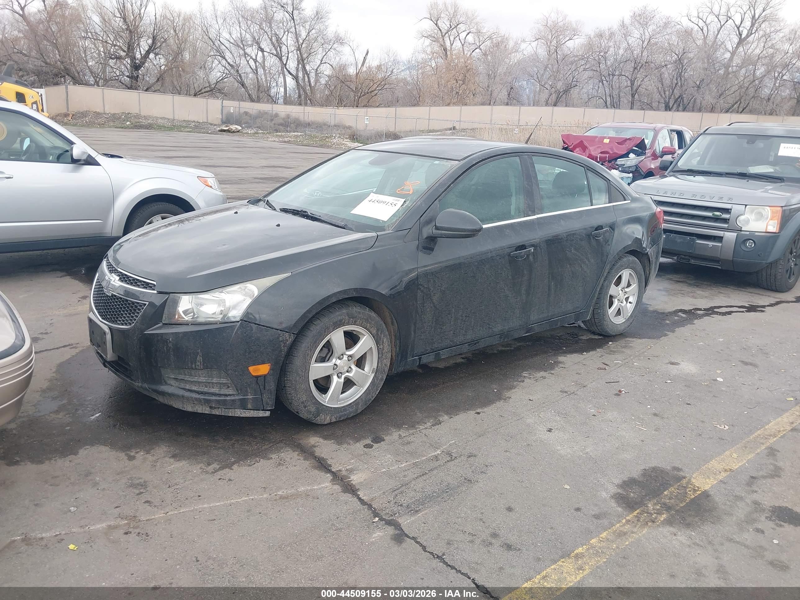 CHEVROLET CRUZE image 2
