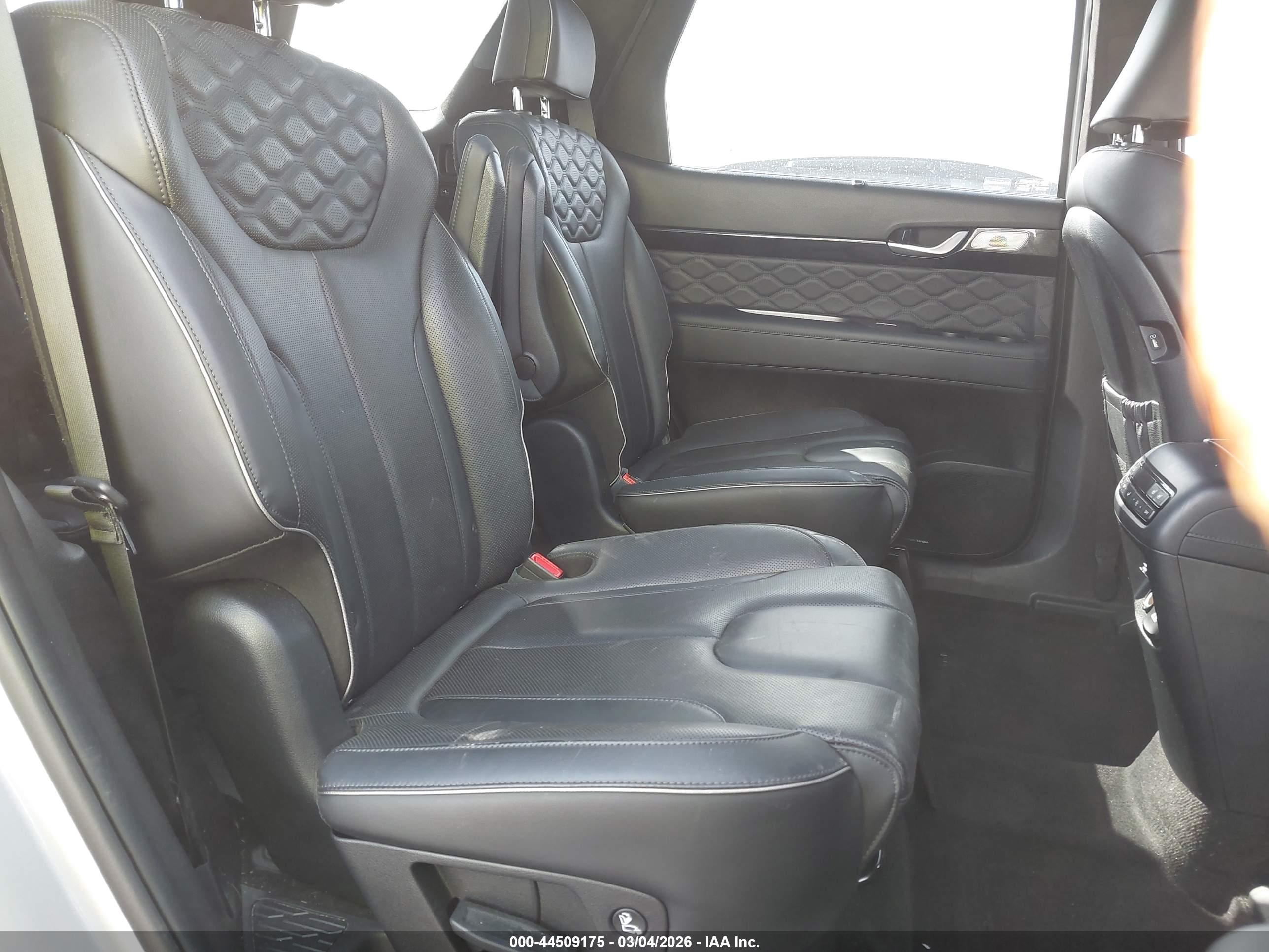 HYUNDAI PALISADE image 8