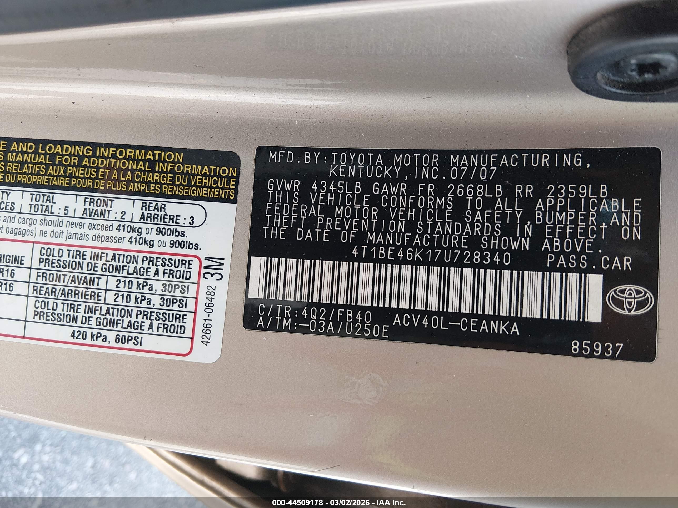 TOYOTA CAMRY image 9