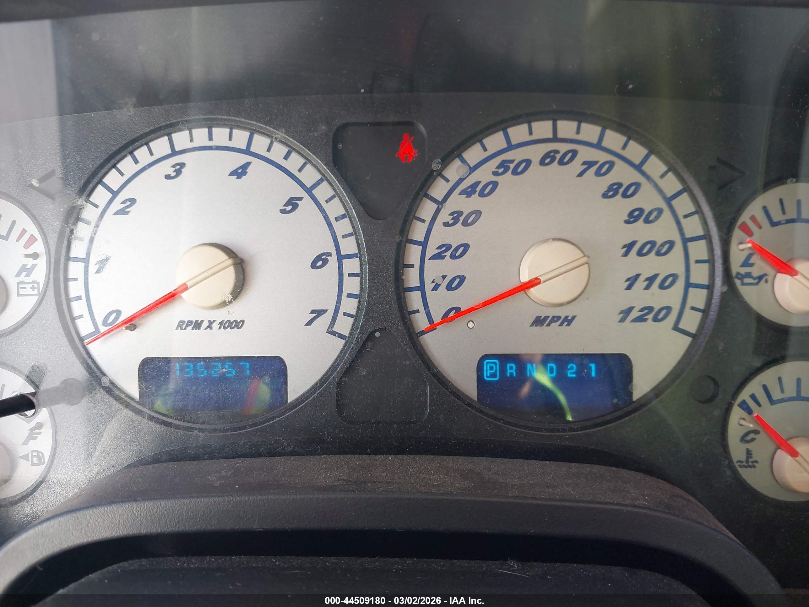 DODGE RAM image 7
