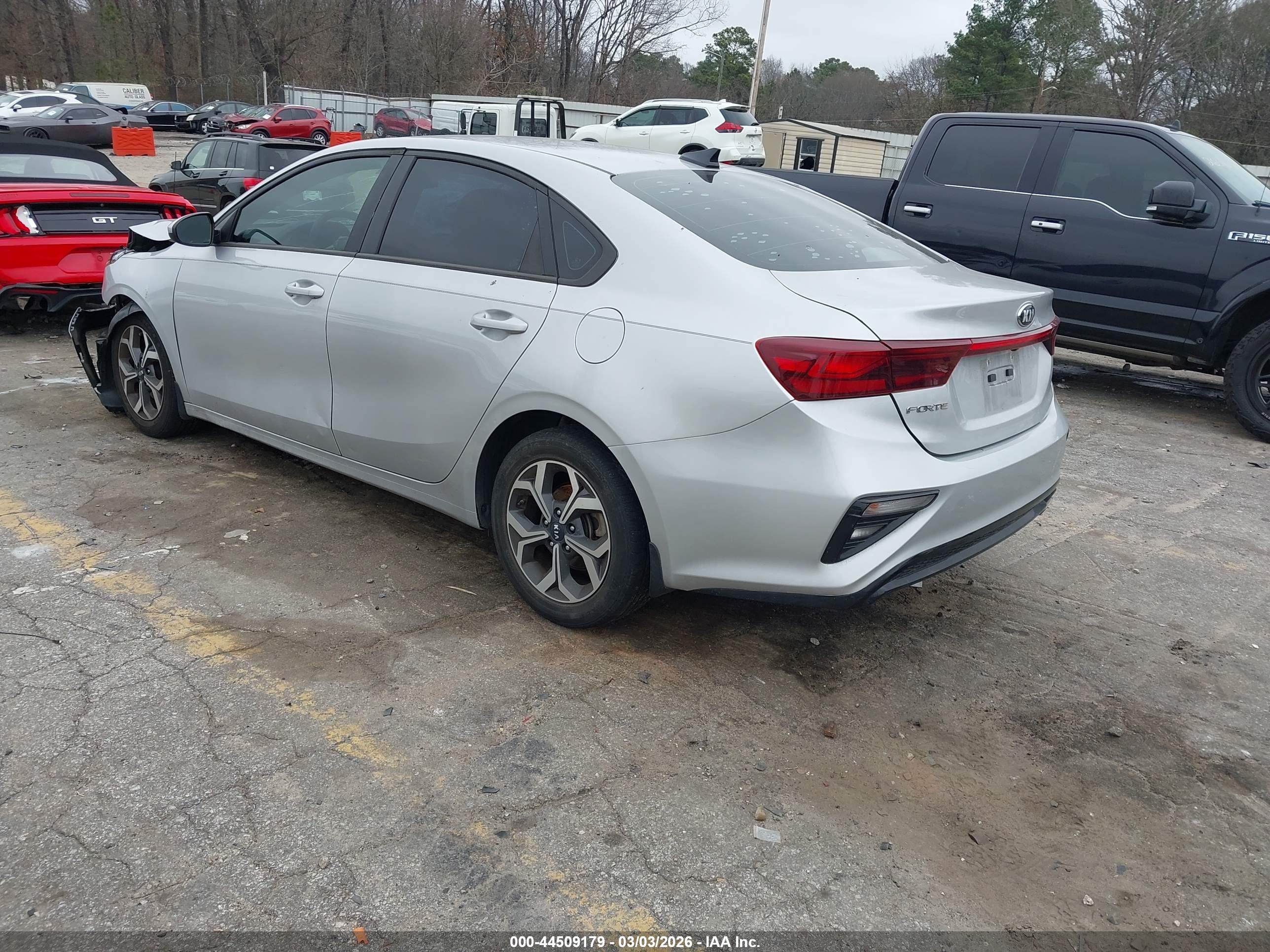 KIA FORTE image 3