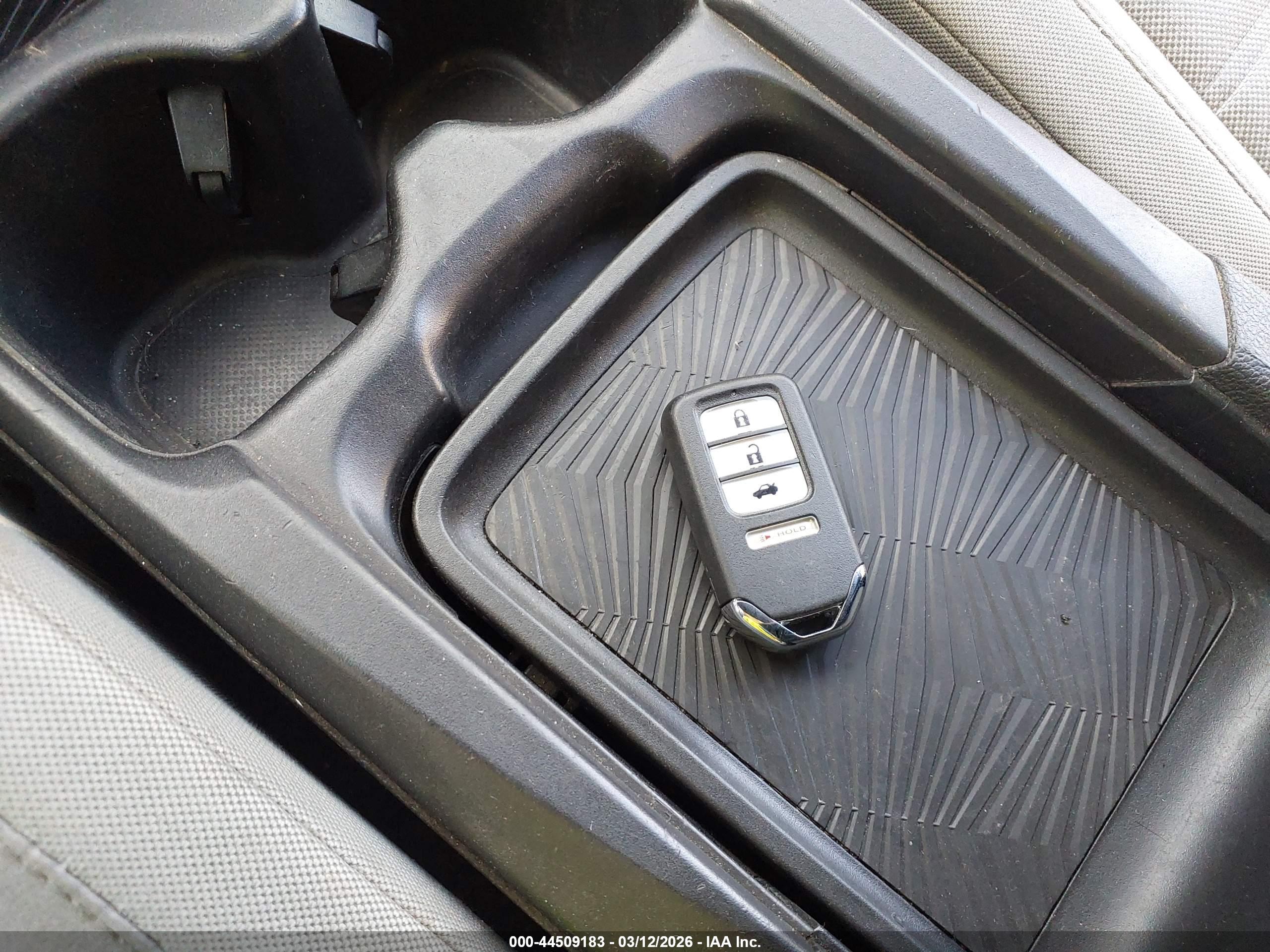 HONDA CR-V image 11