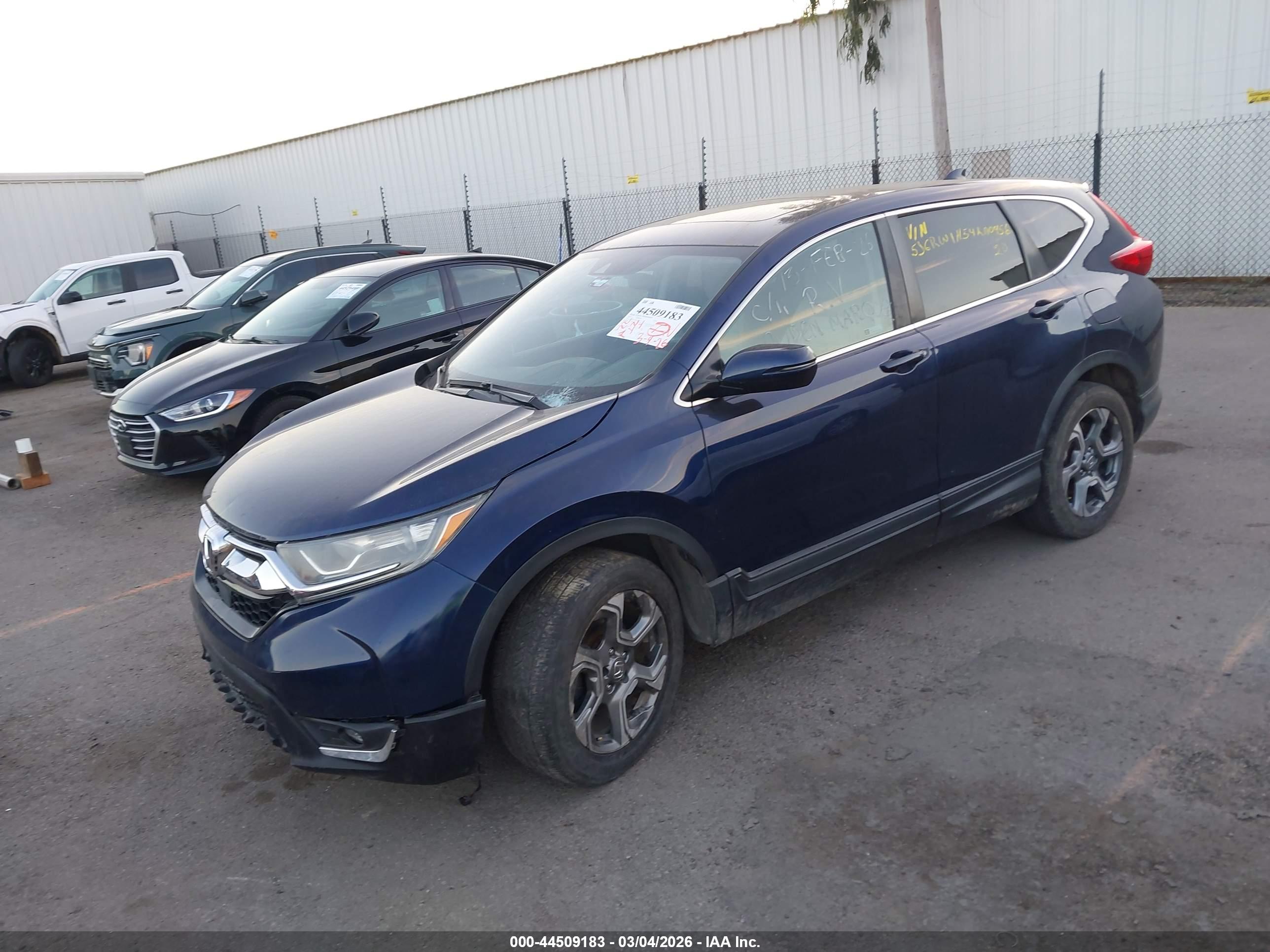HONDA CR-V image 2