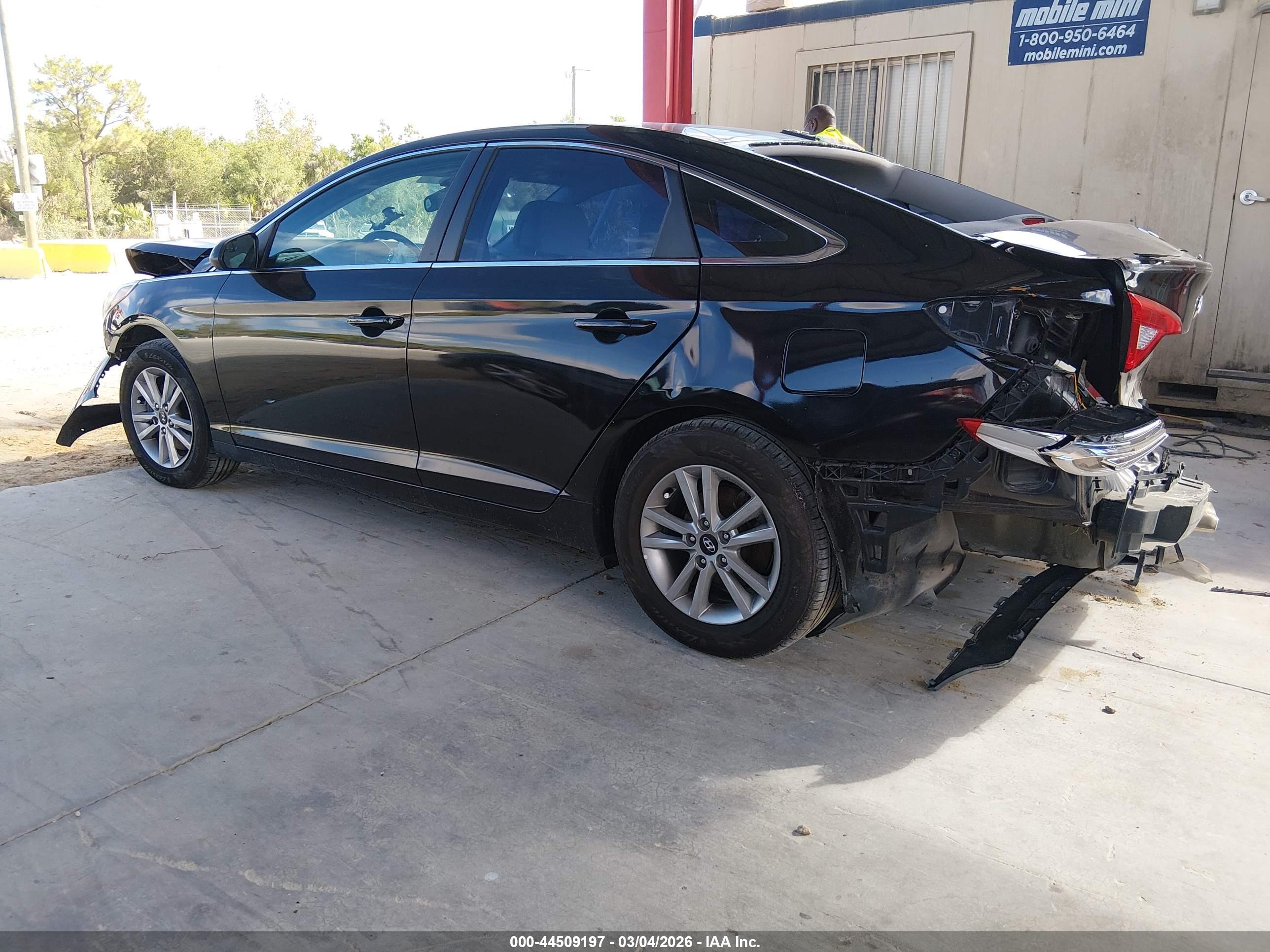 HYUNDAI SONATA image 3
