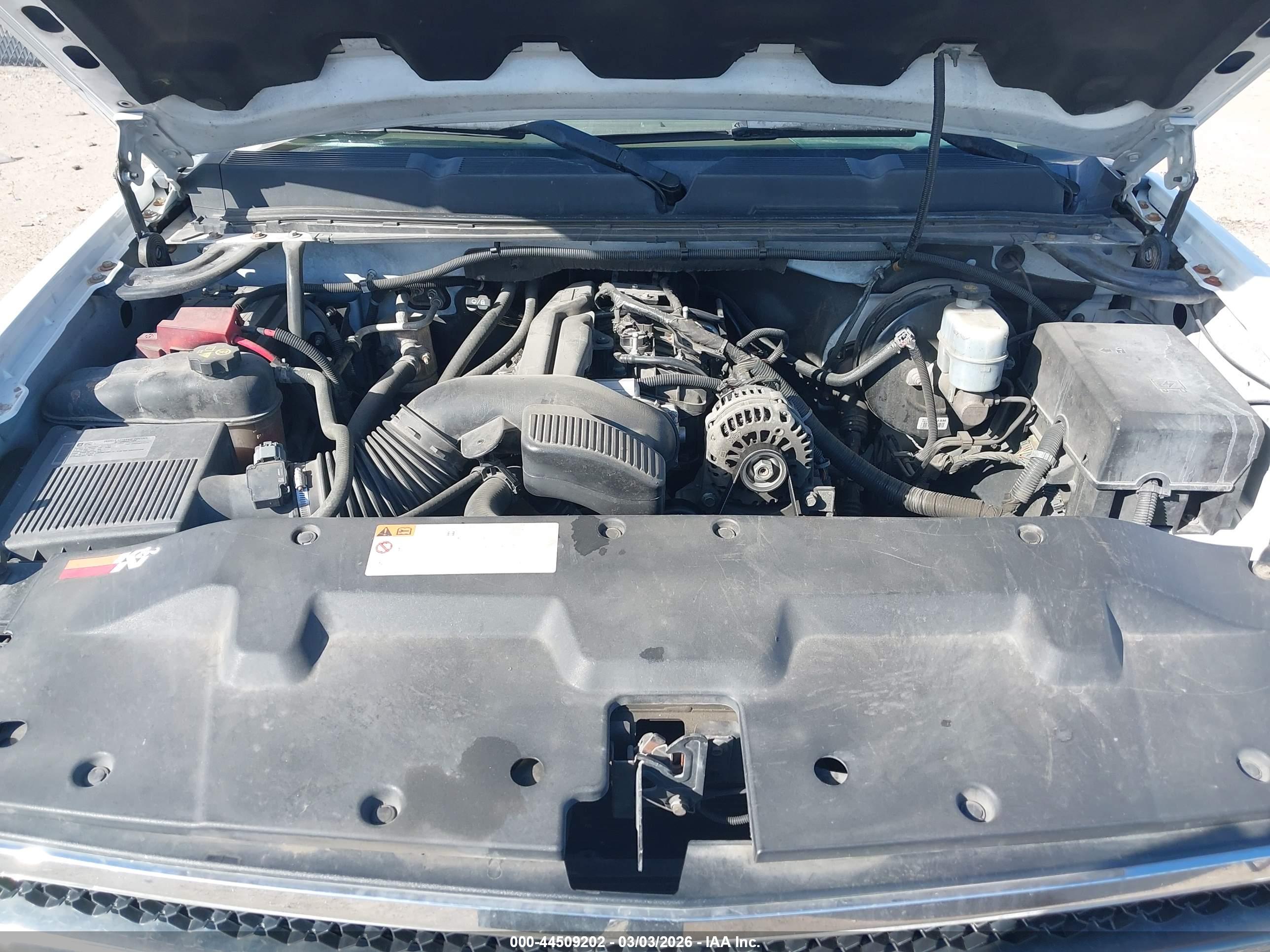 CHEVROLET SILVERADO image 10