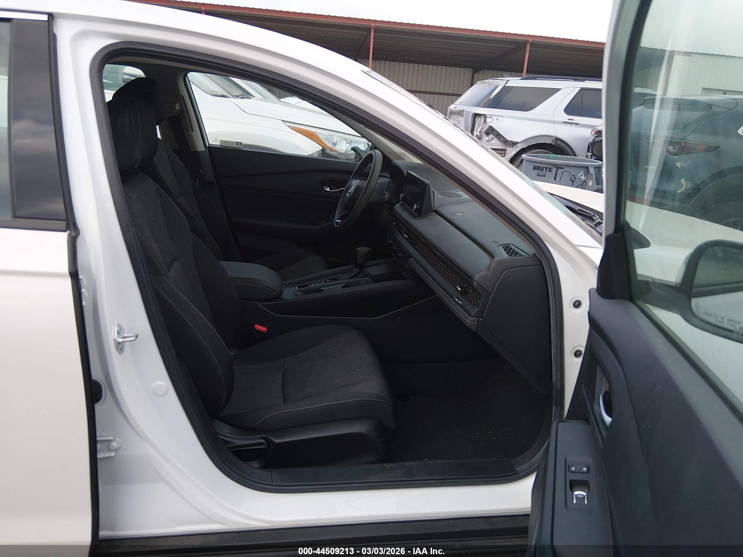 HONDA ACCORD image 5