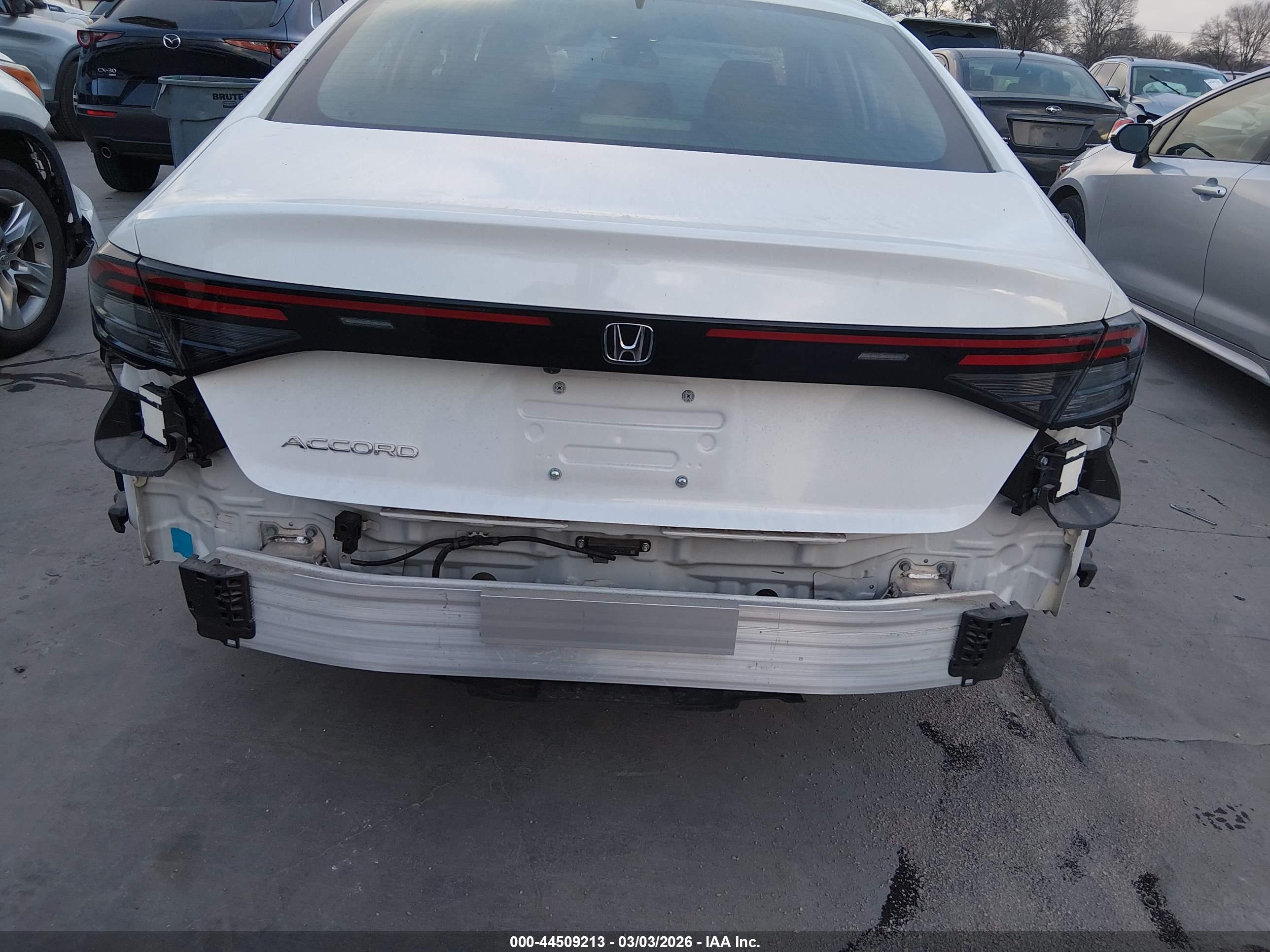HONDA ACCORD image 6