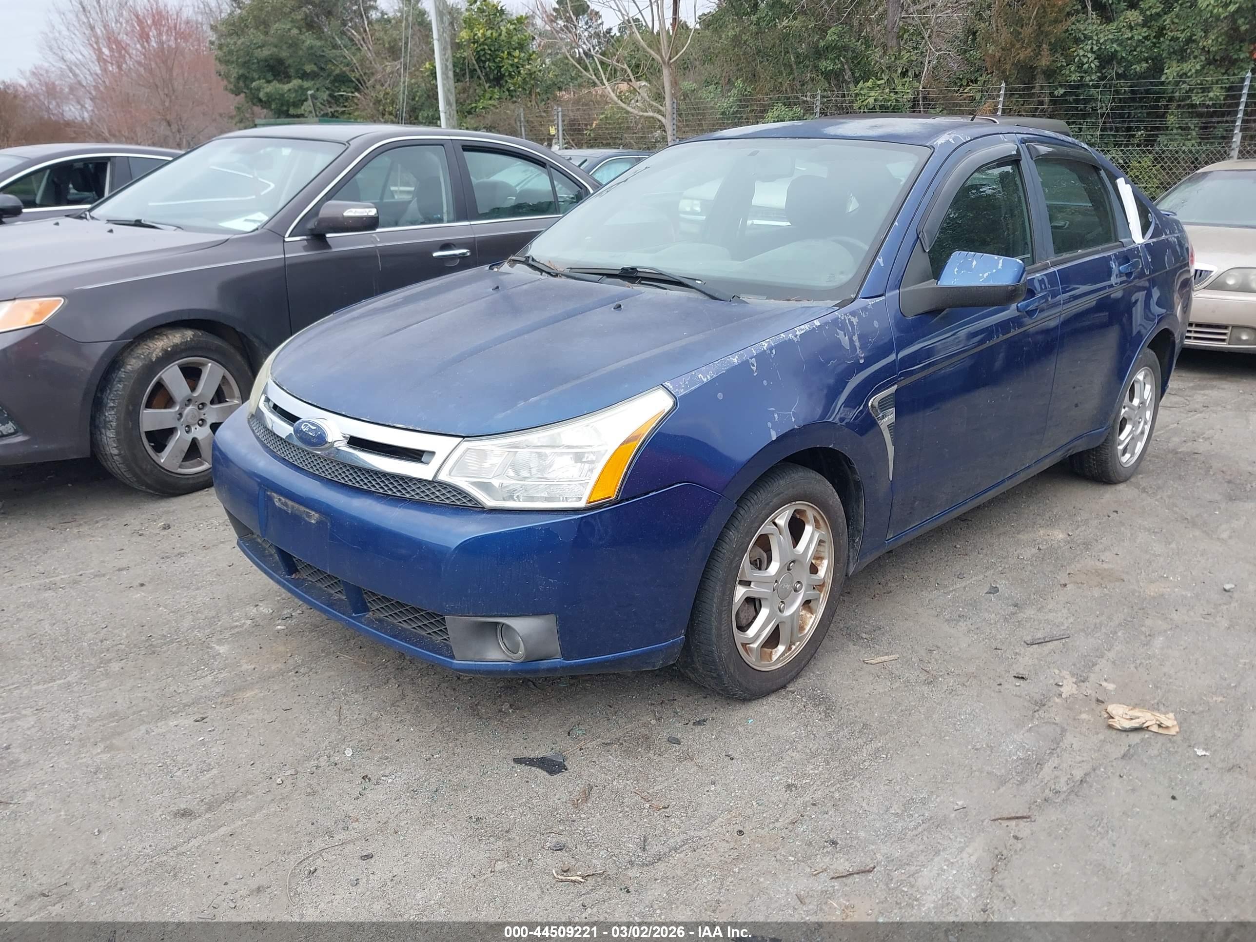 FORD FOCUS image 2