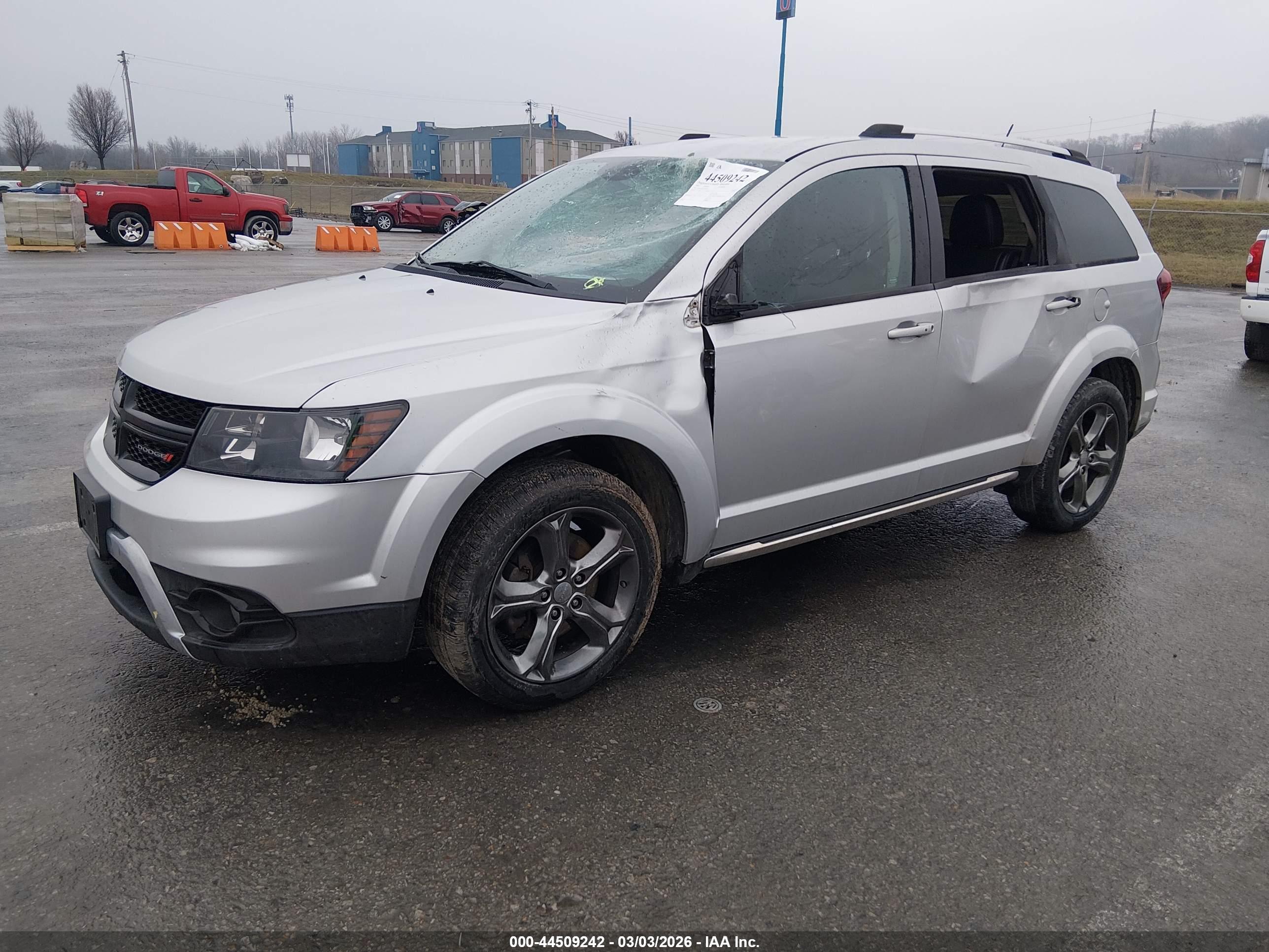 DODGE JOURNEY image 2