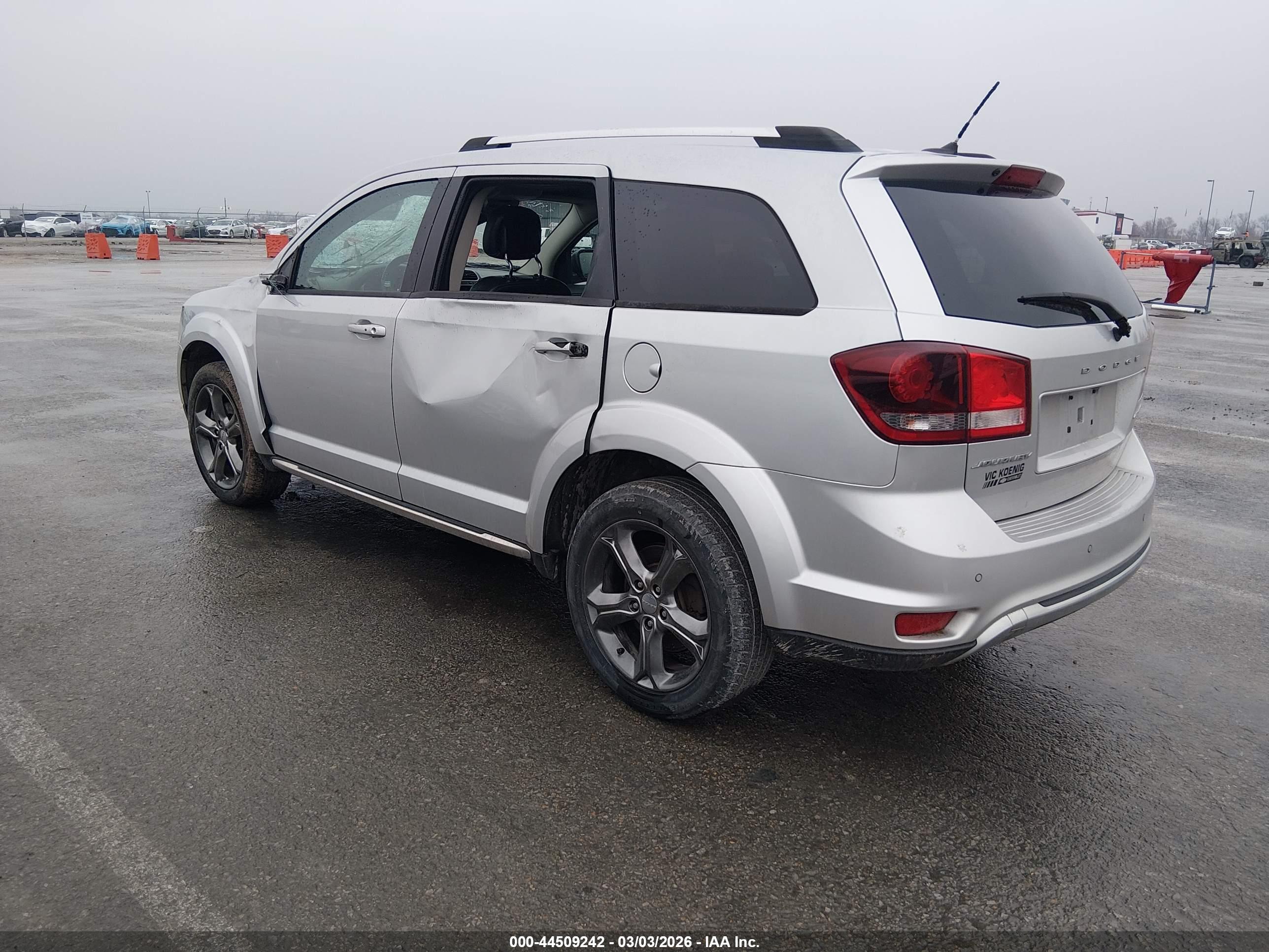 DODGE JOURNEY image 3