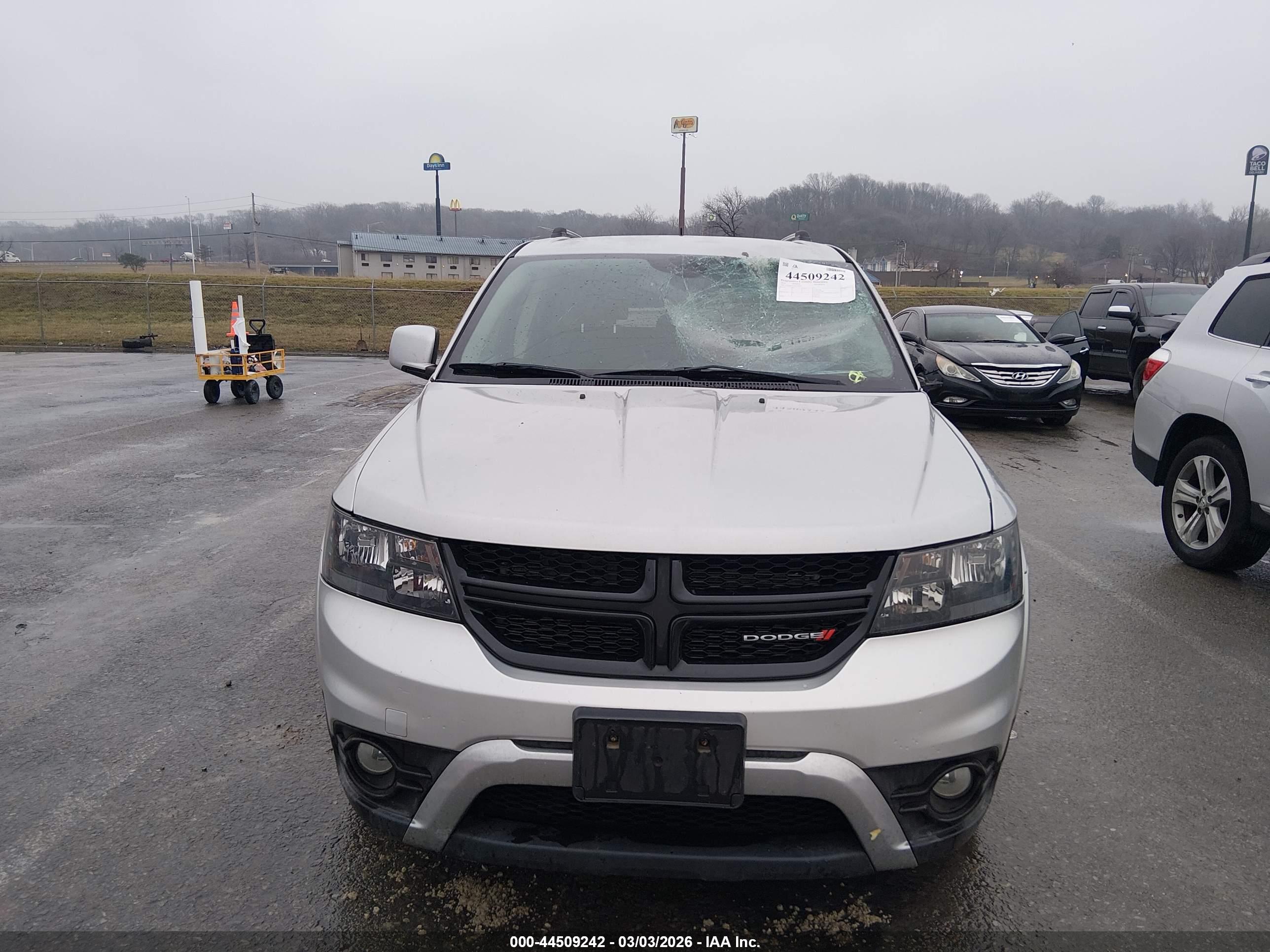 DODGE JOURNEY image 6