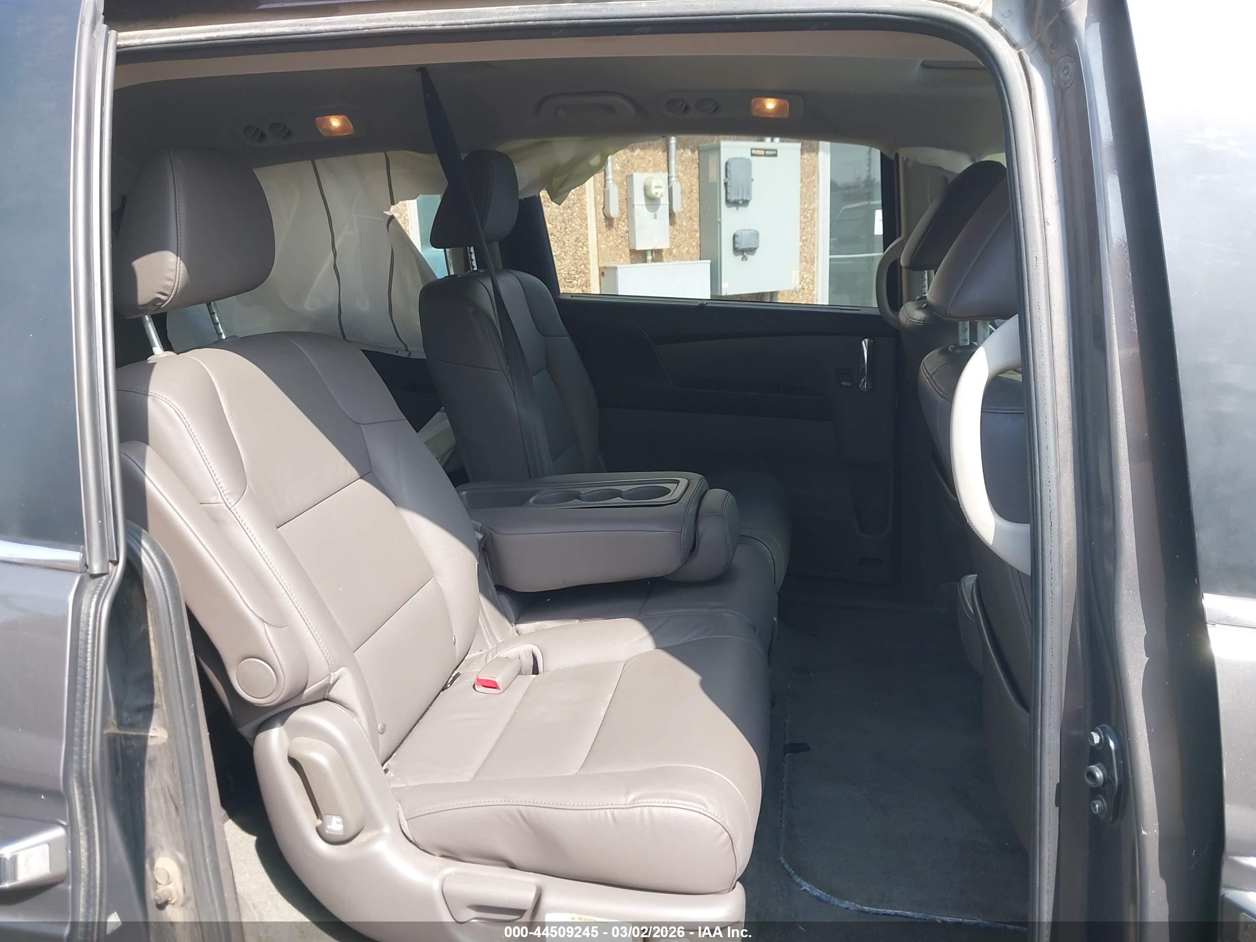 HONDA ODYSSEY image 8