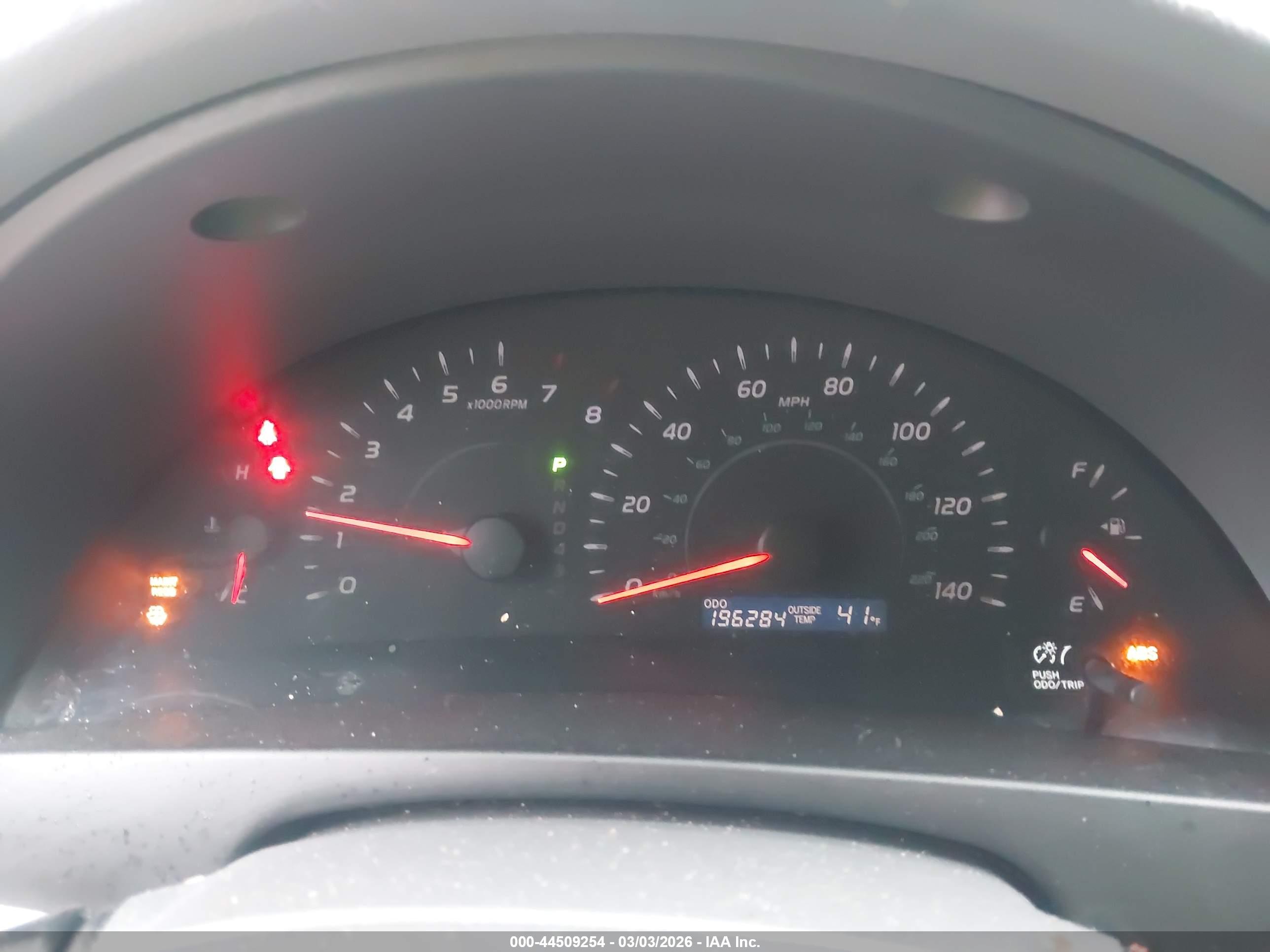 TOYOTA CAMRY image 7