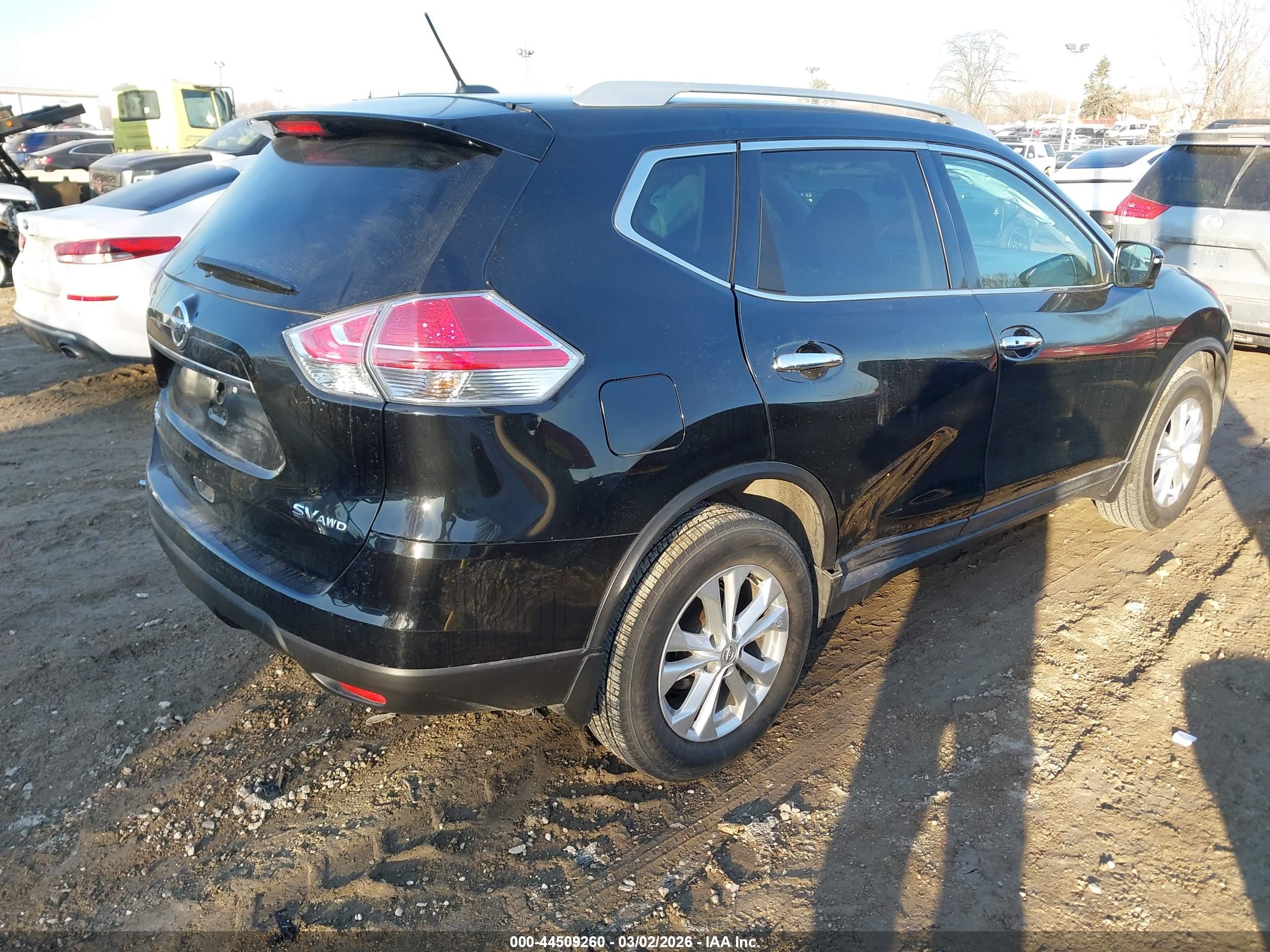 NISSAN ROGUE image 4
