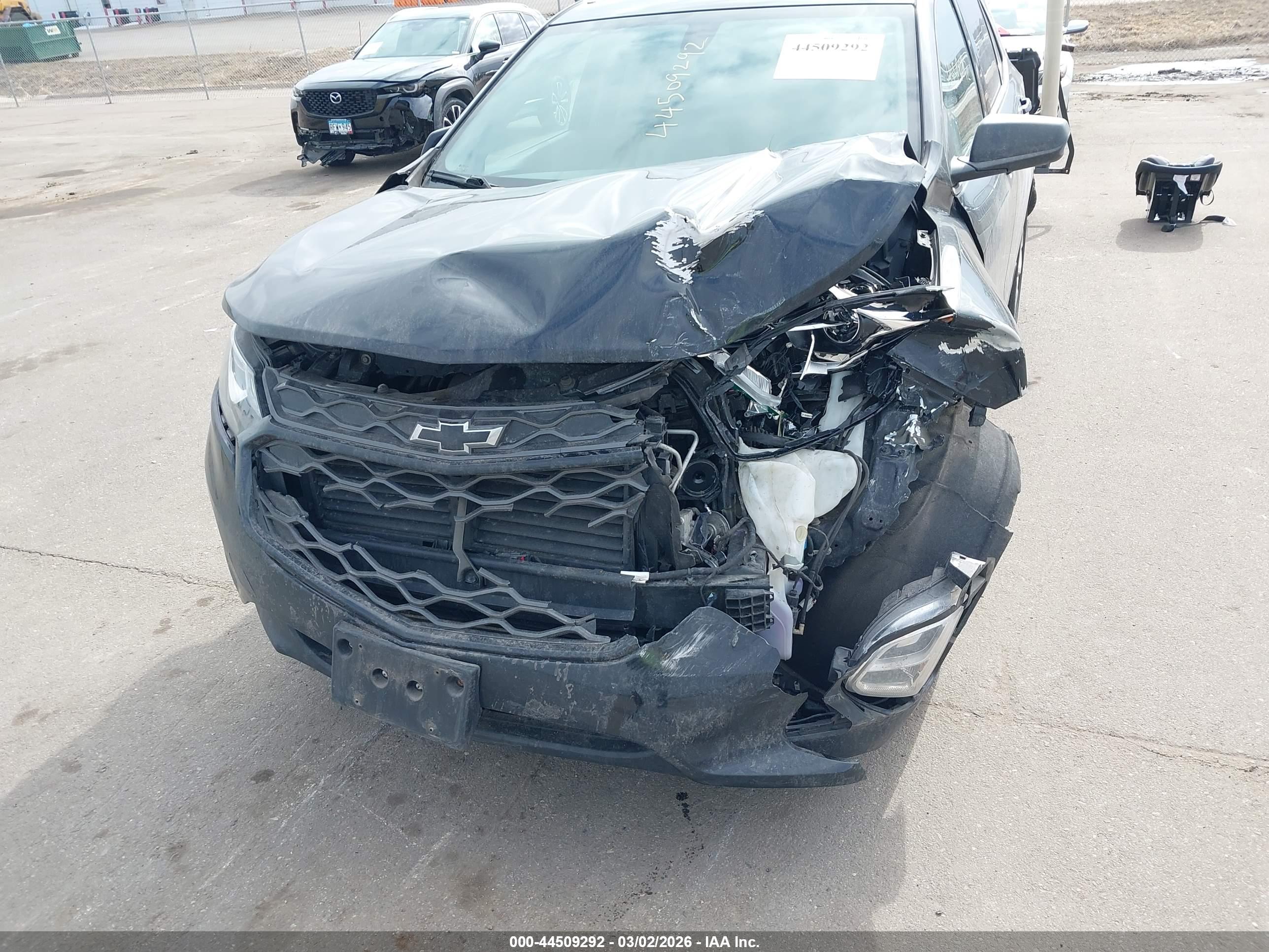 CHEVROLET EQUINOX image 6