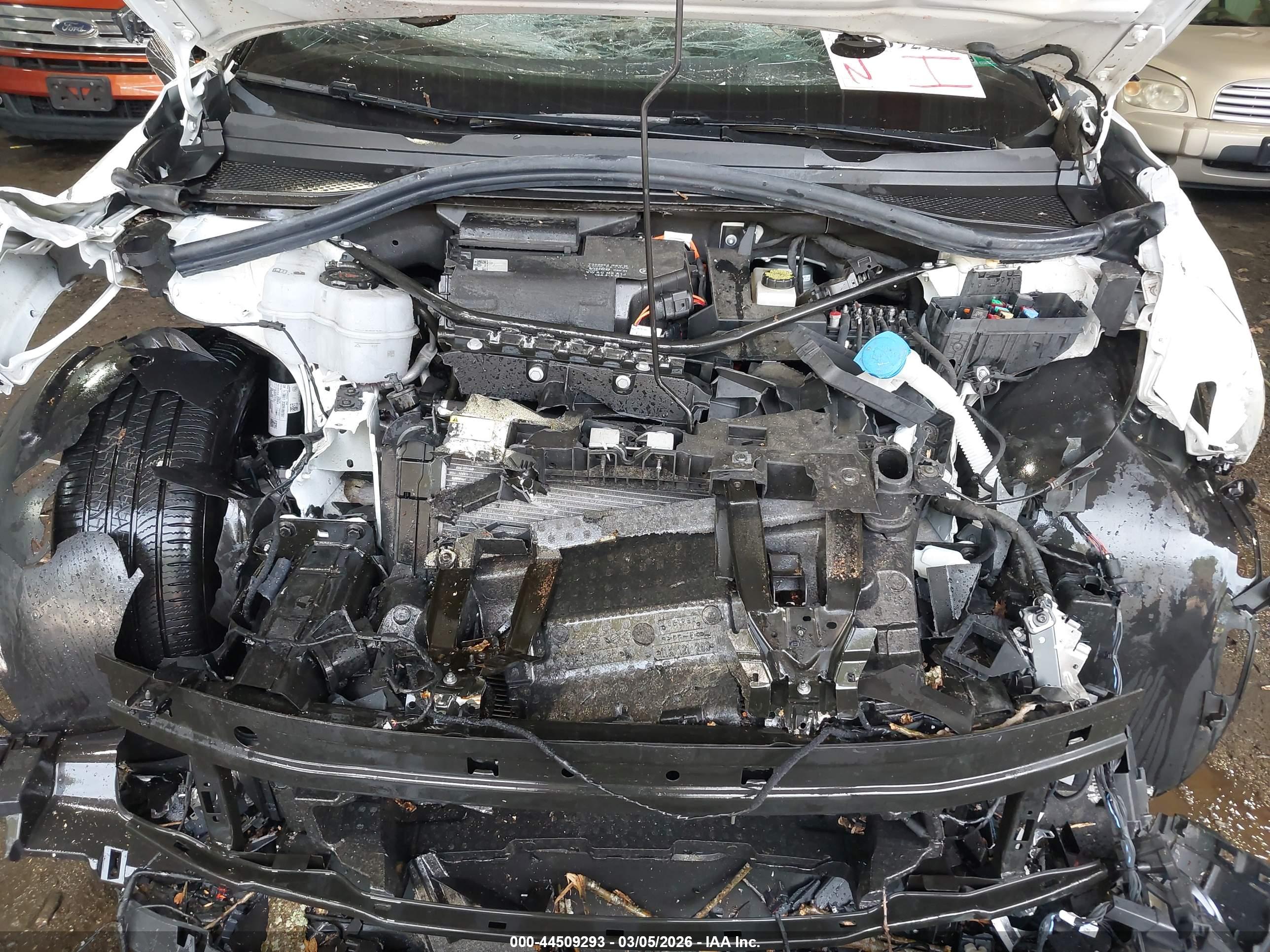 VOLKSWAGEN ID.4 image 10