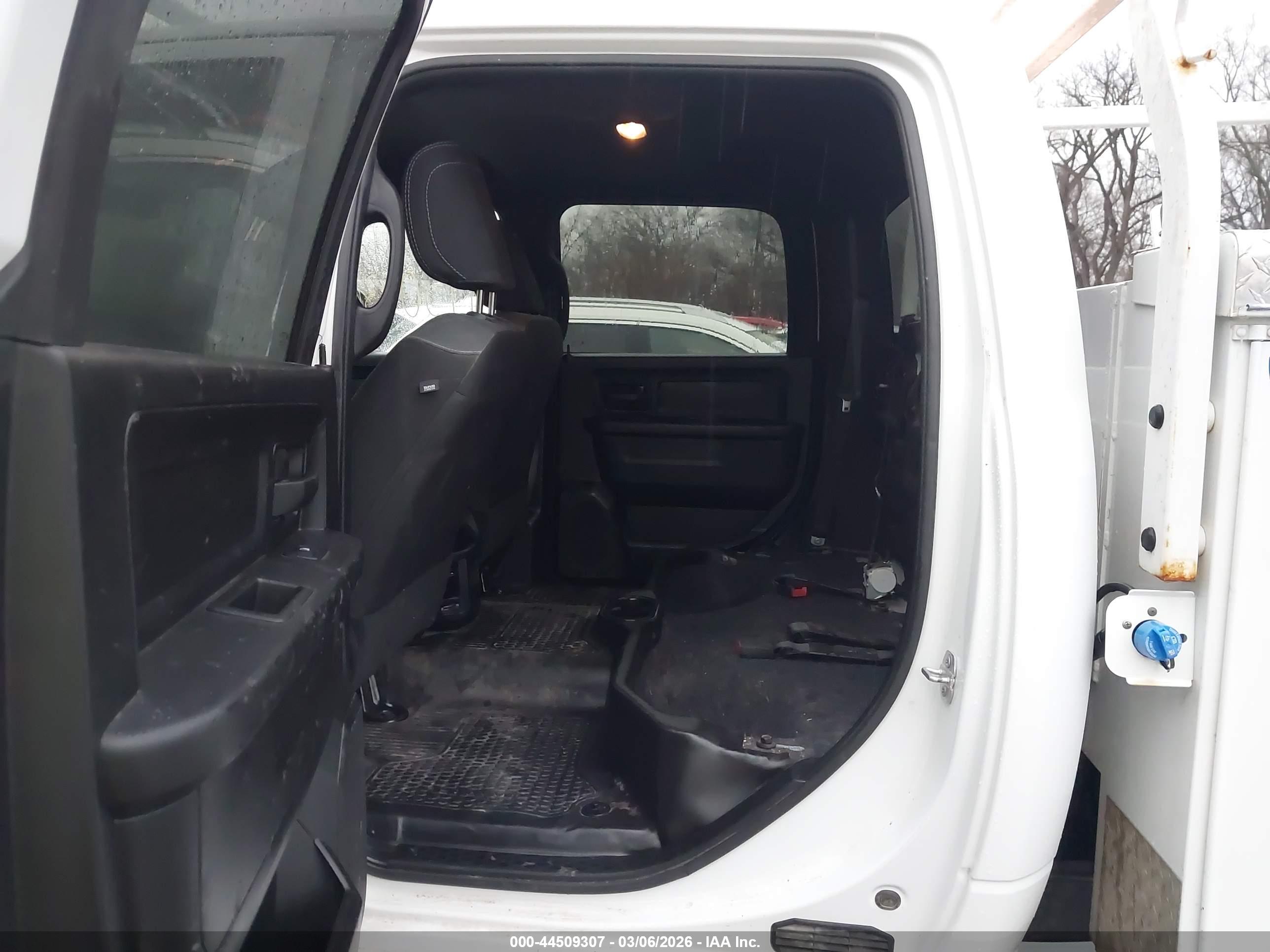RAM 3500 image 7