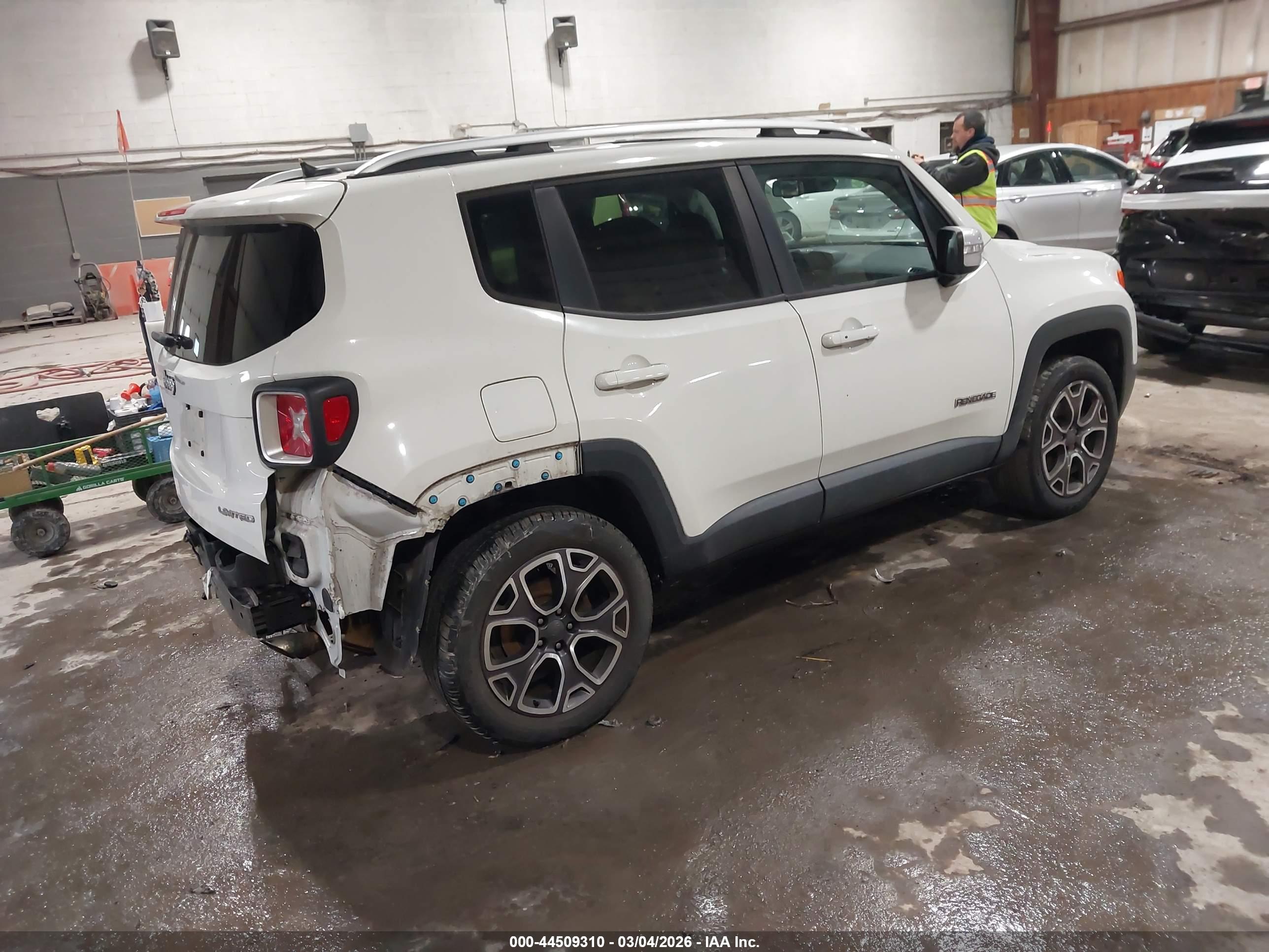 JEEP RENEGADE image 4