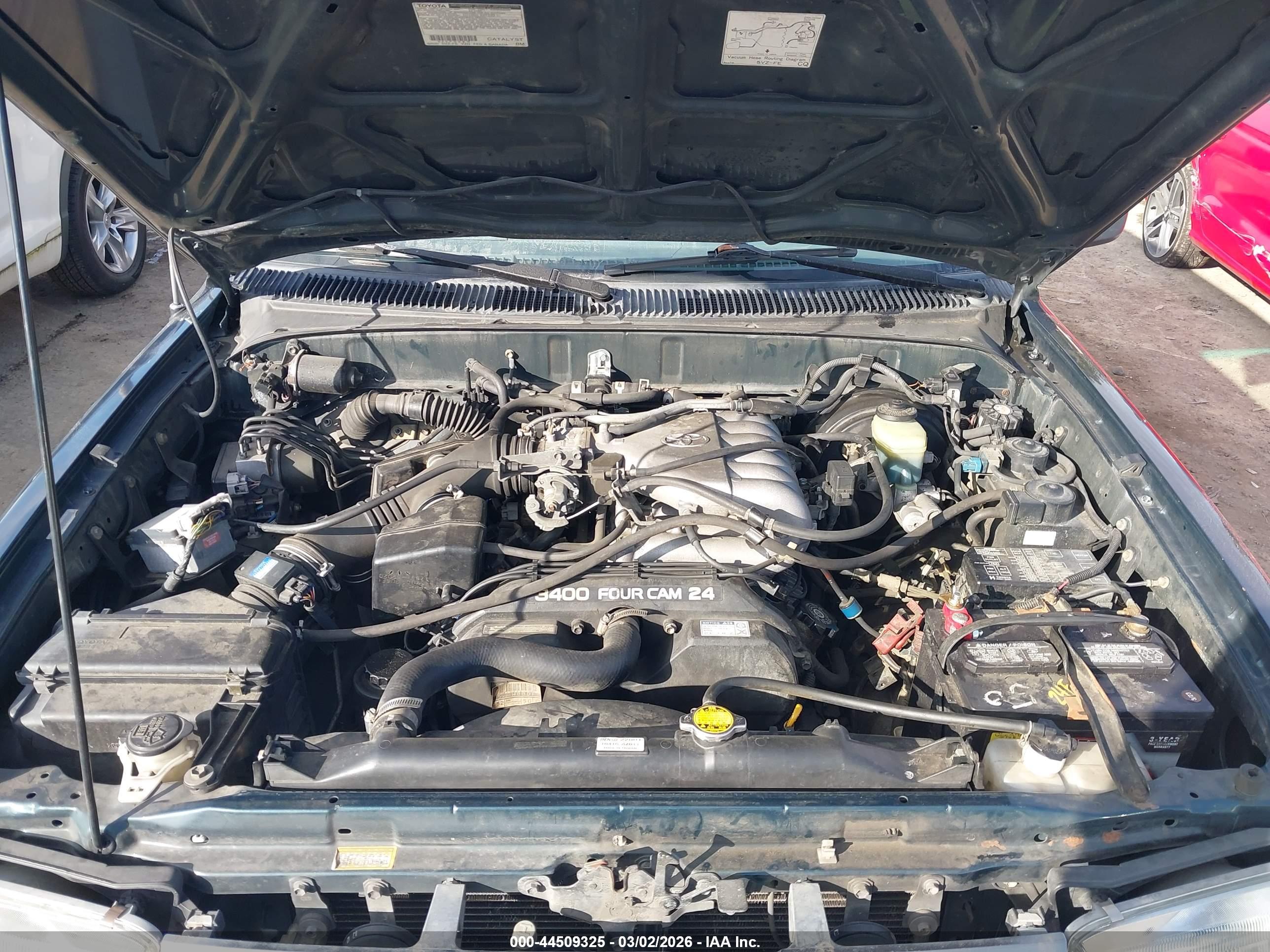 TOYOTA 4RUNNER image 10