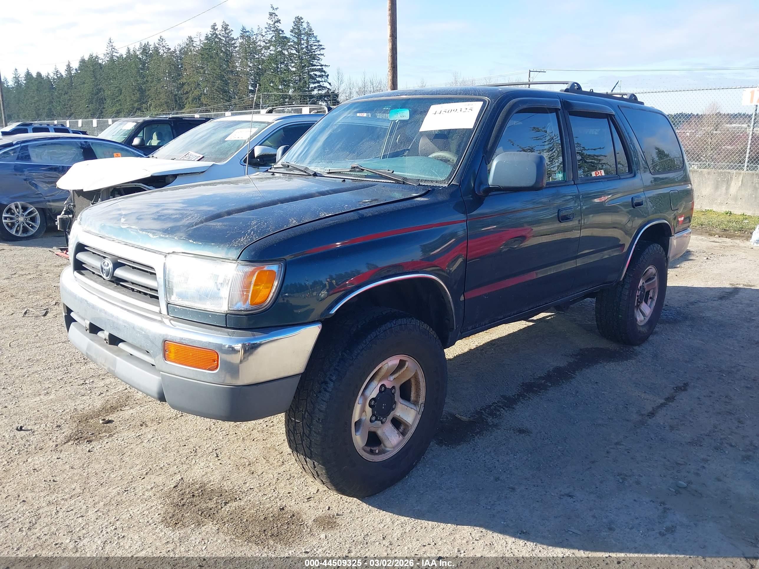 TOYOTA 4RUNNER image 2