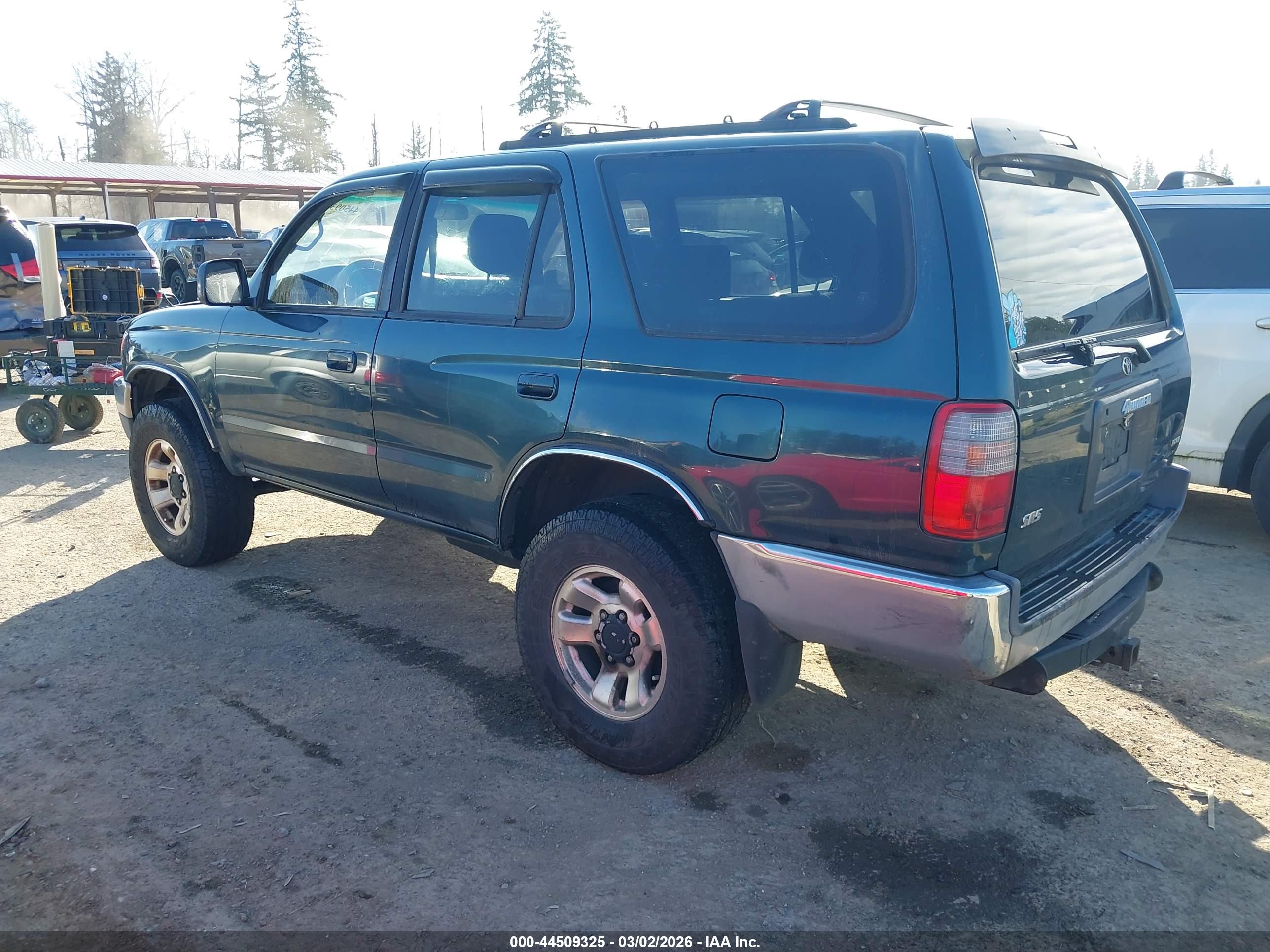 TOYOTA 4RUNNER image 3