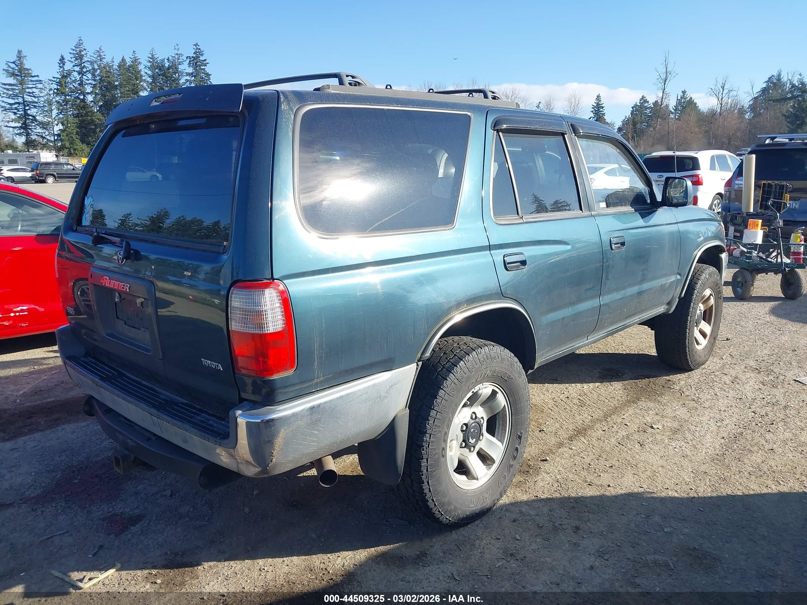 TOYOTA 4RUNNER image 4