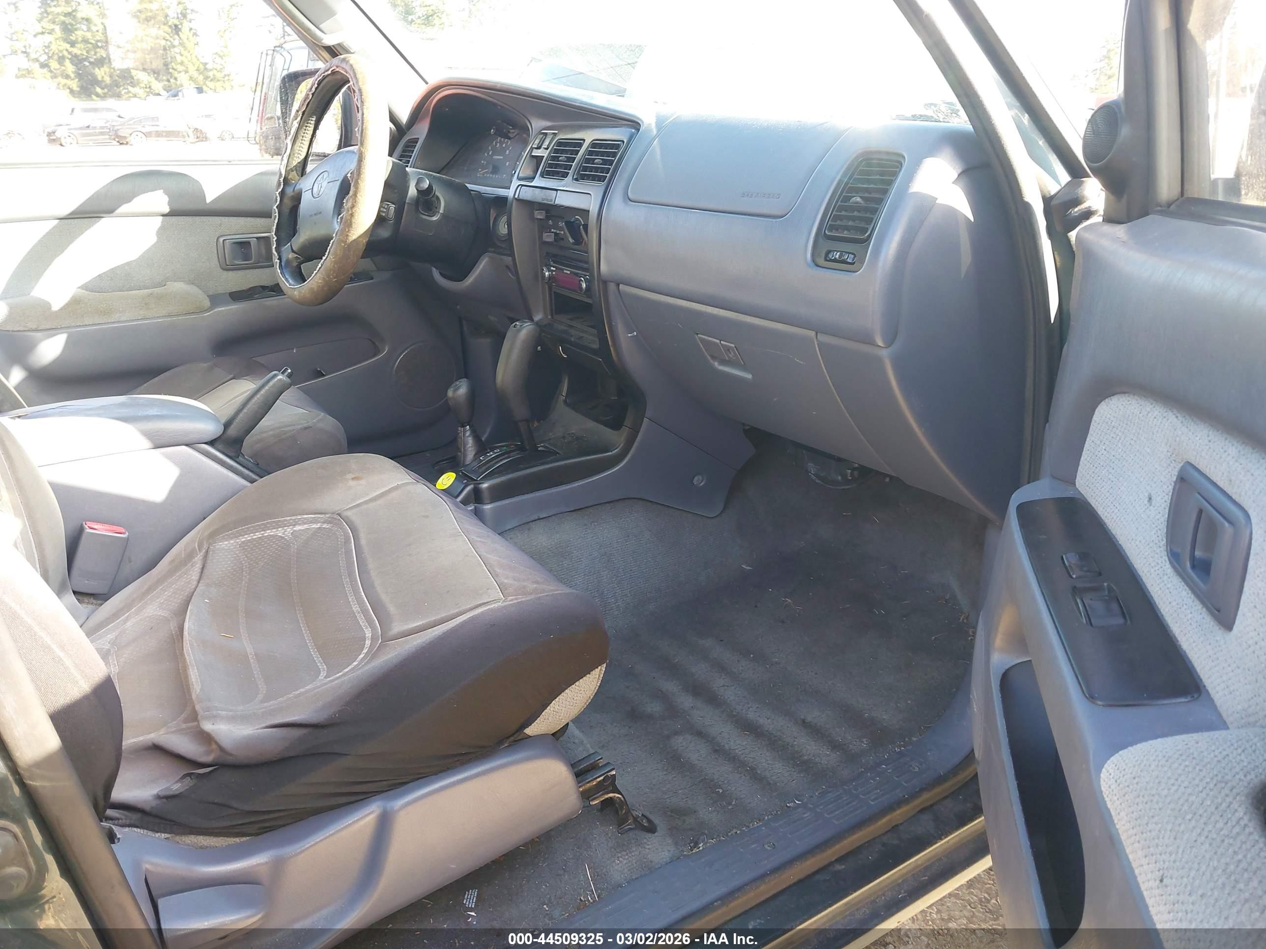 TOYOTA 4RUNNER image 5