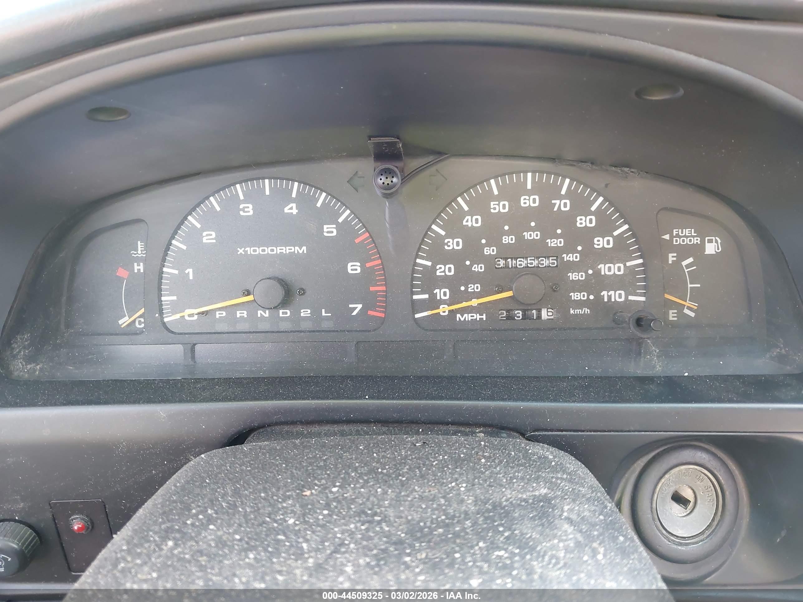 TOYOTA 4RUNNER image 7