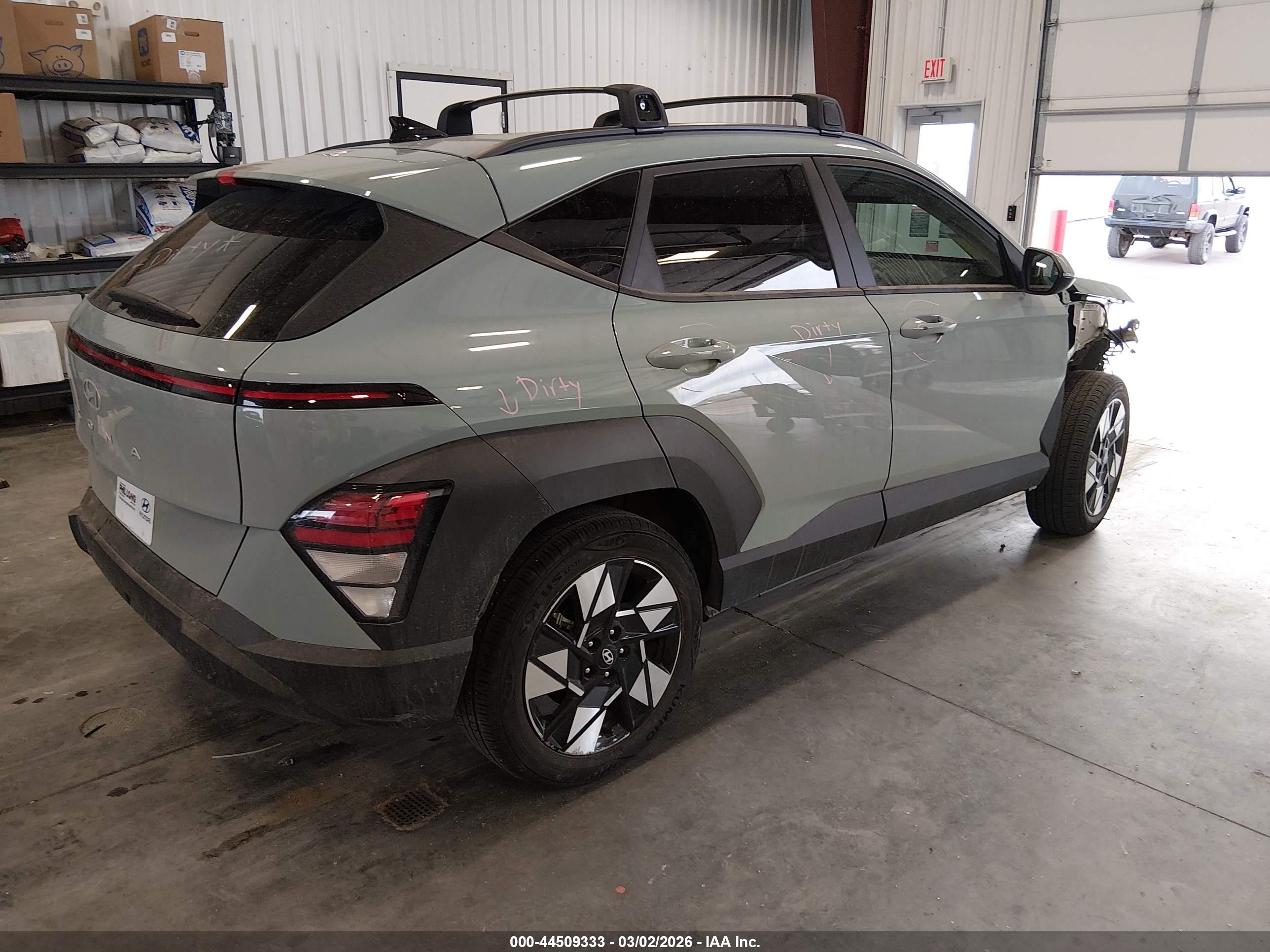 HYUNDAI KONA image 4