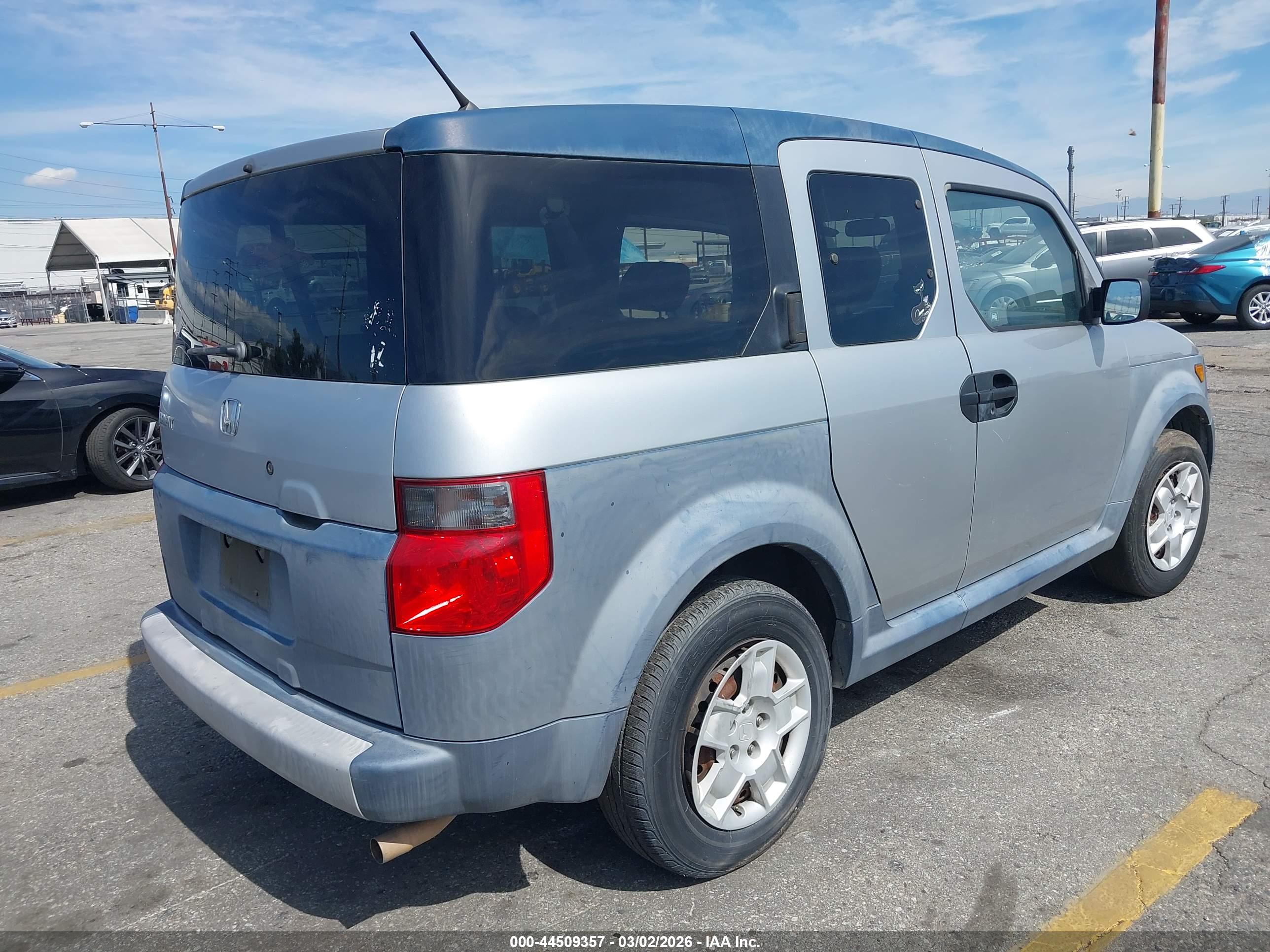HONDA ELEMENT image 4