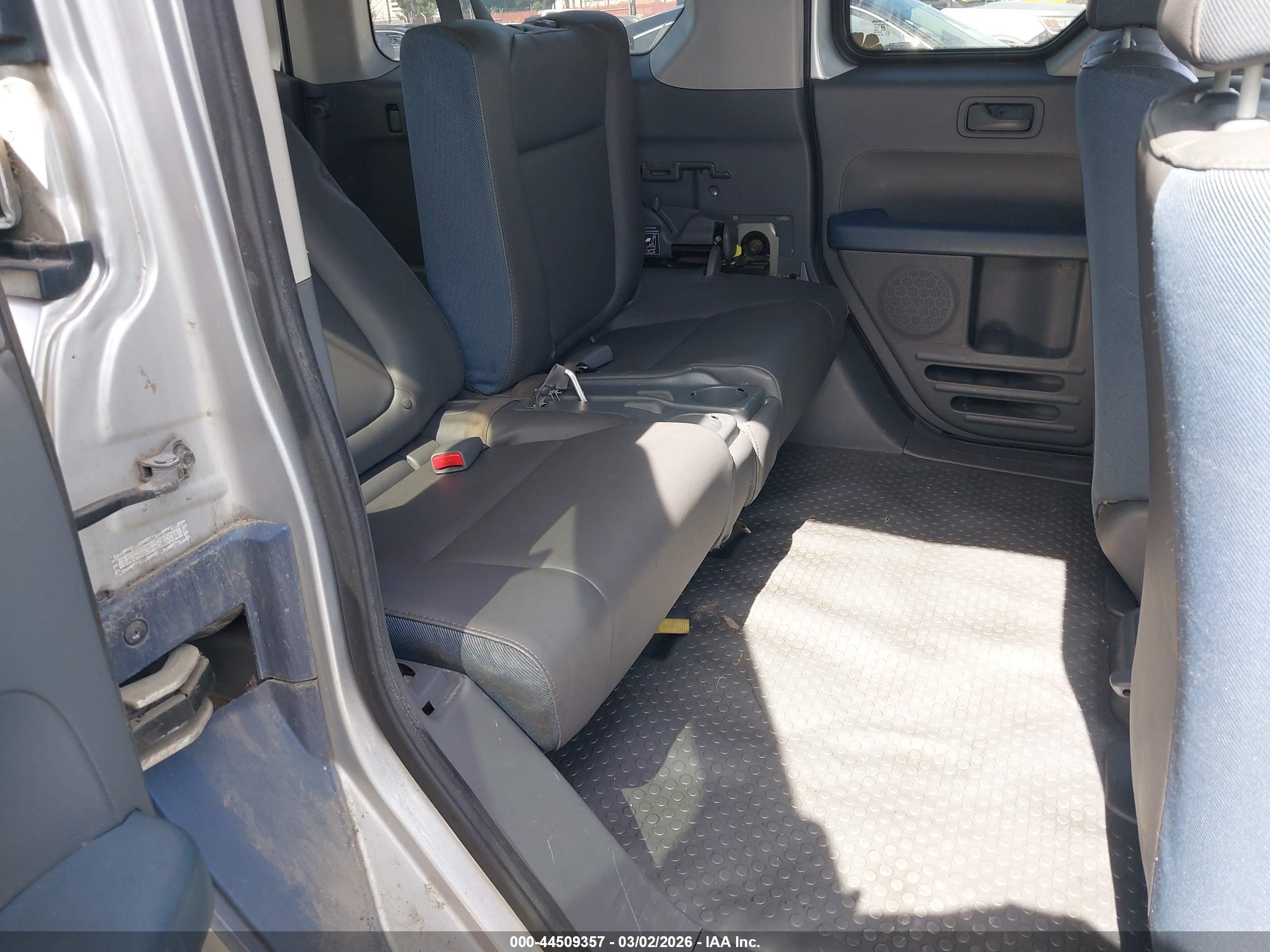 HONDA ELEMENT image 8