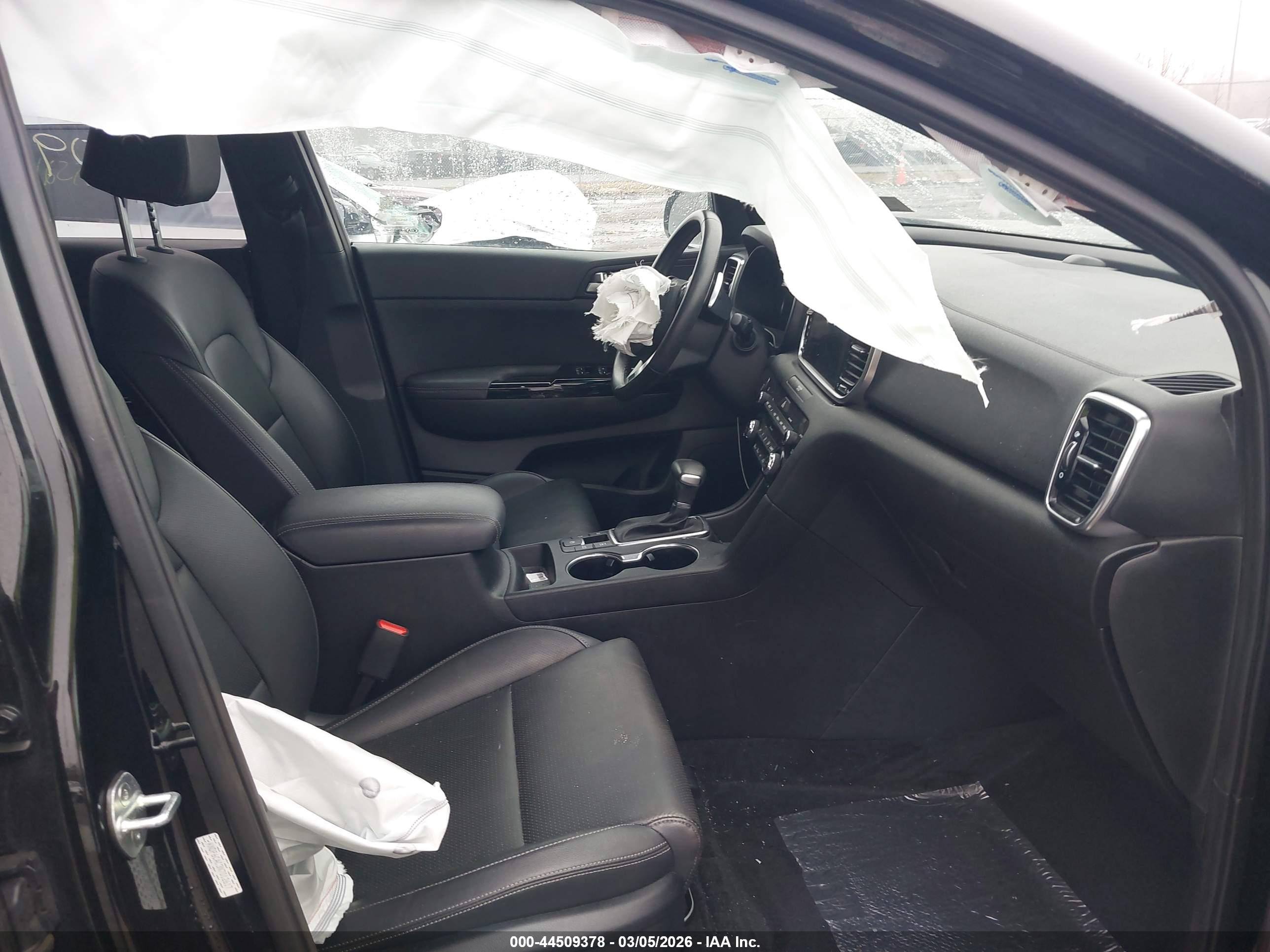 KIA SPORTAGE image 5