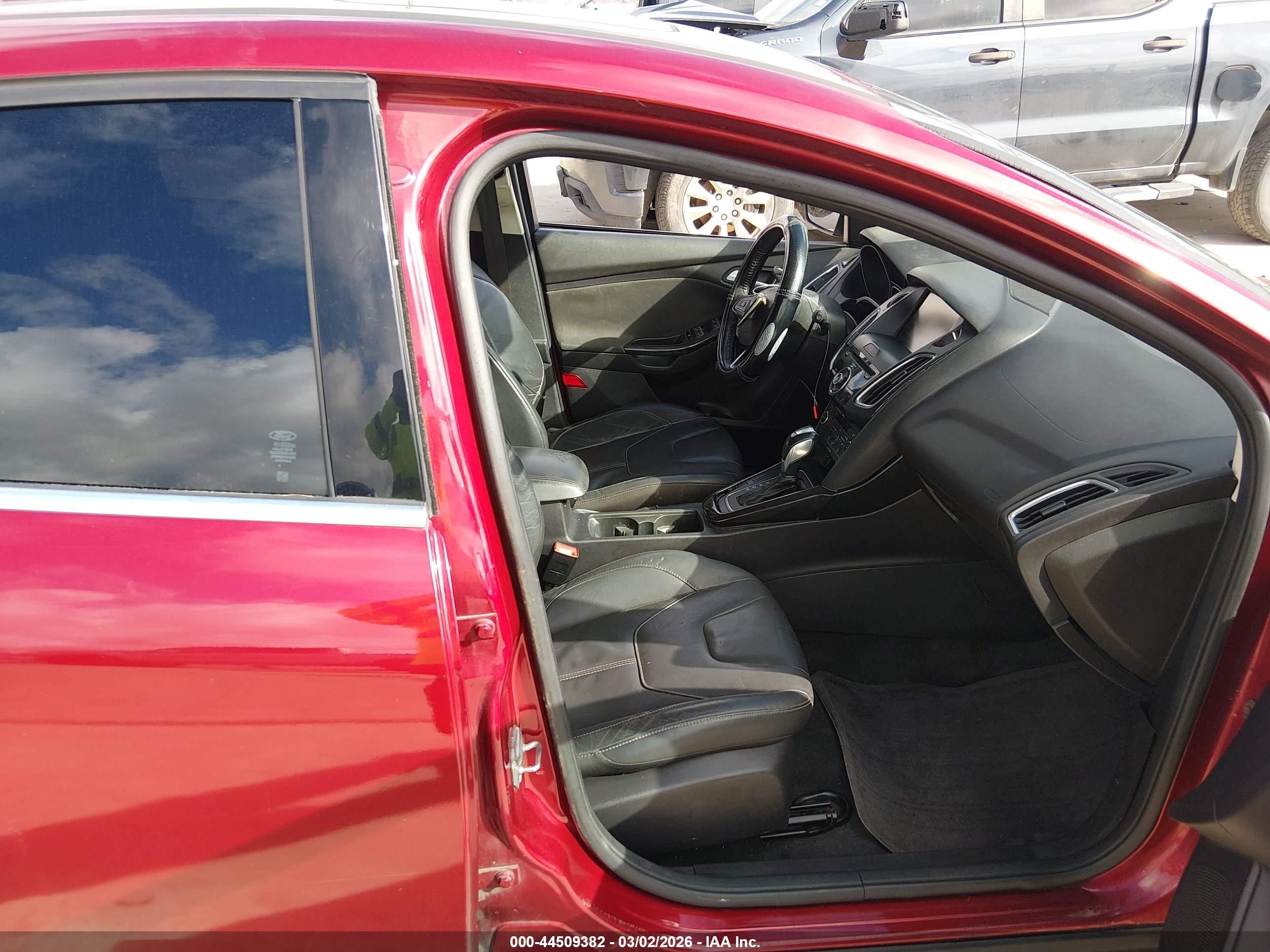 FORD FOCUS image 5
