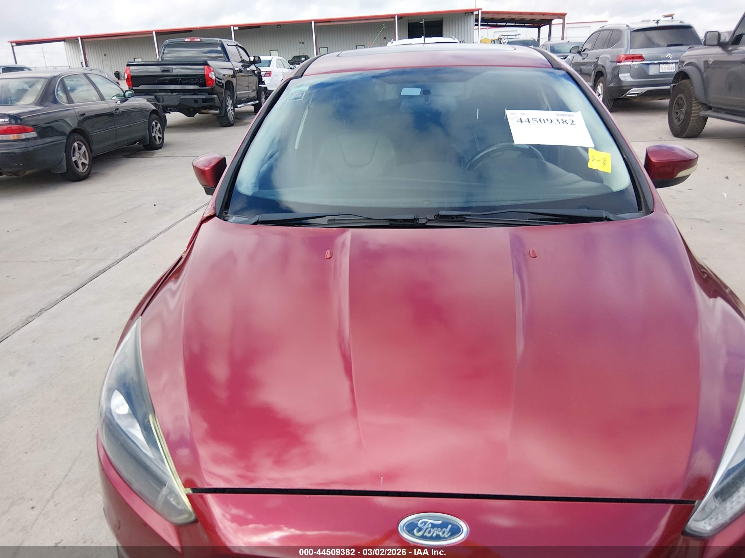 FORD FOCUS image 6