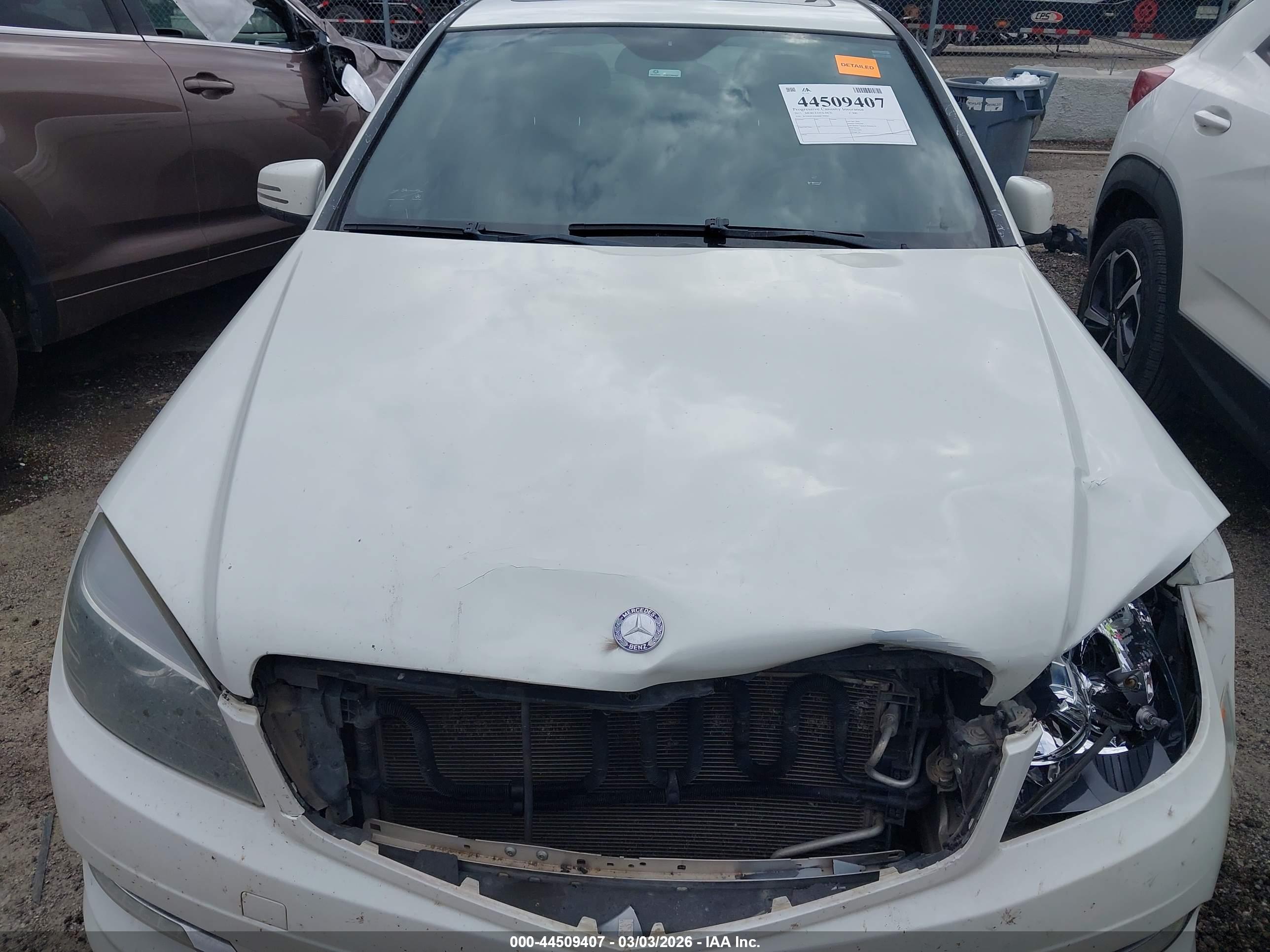MERCEDES-BENZ C image 10