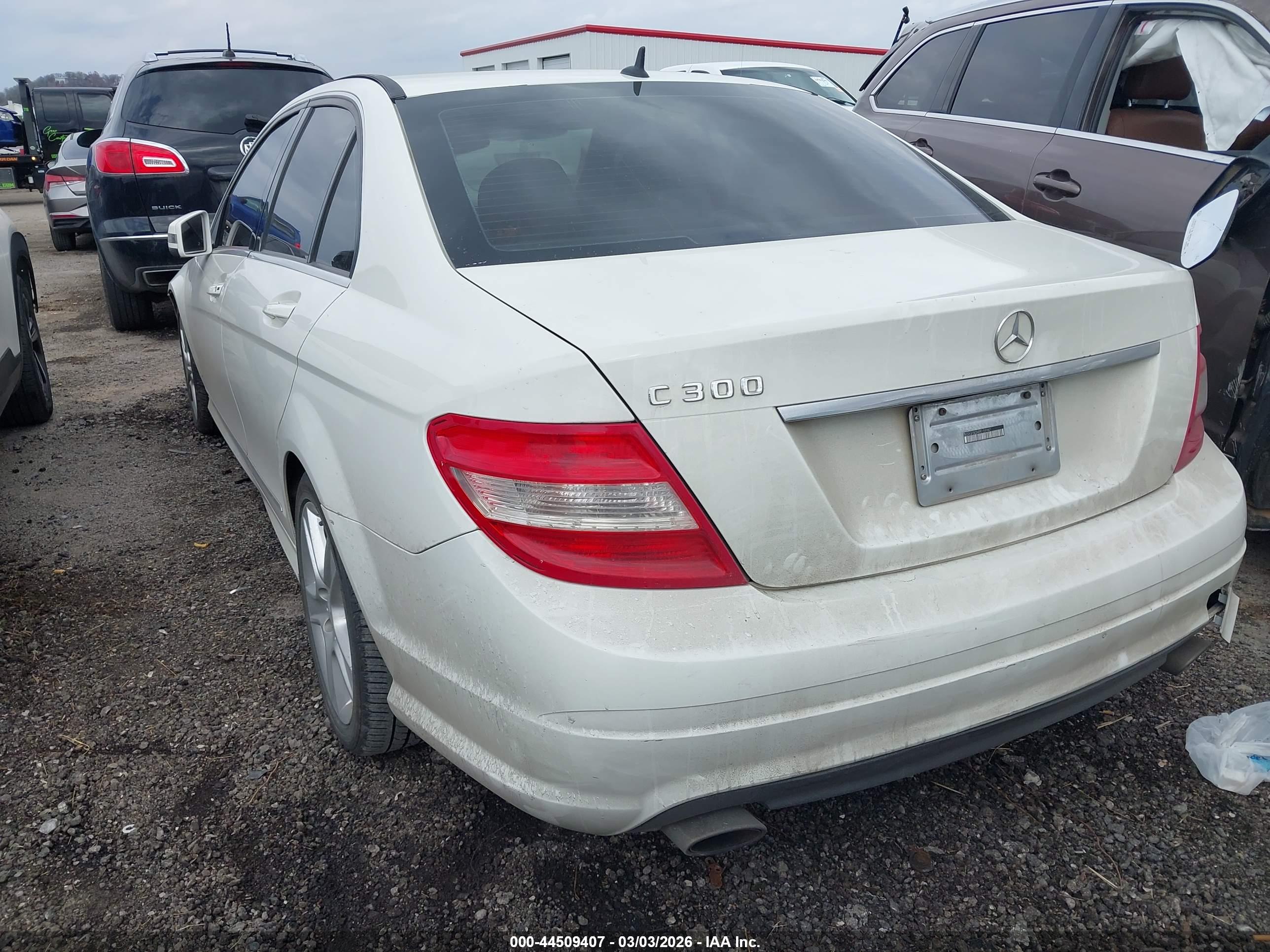 MERCEDES-BENZ C image 3