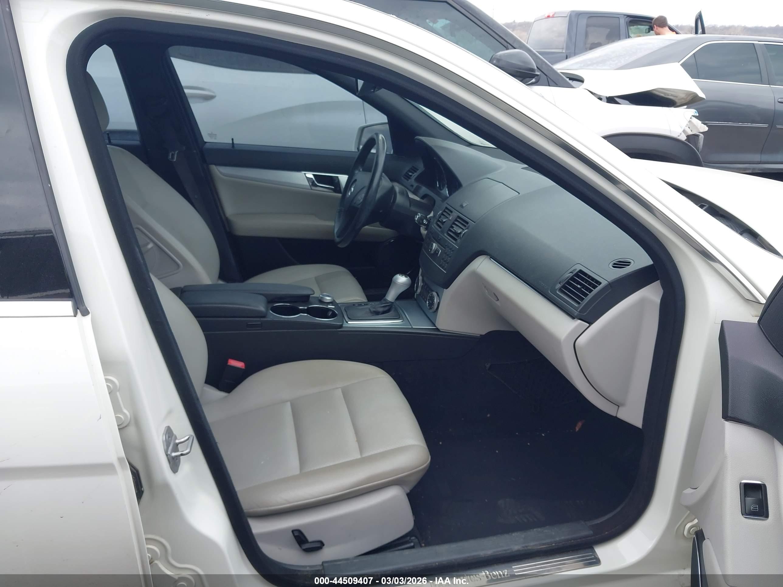 MERCEDES-BENZ C image 5