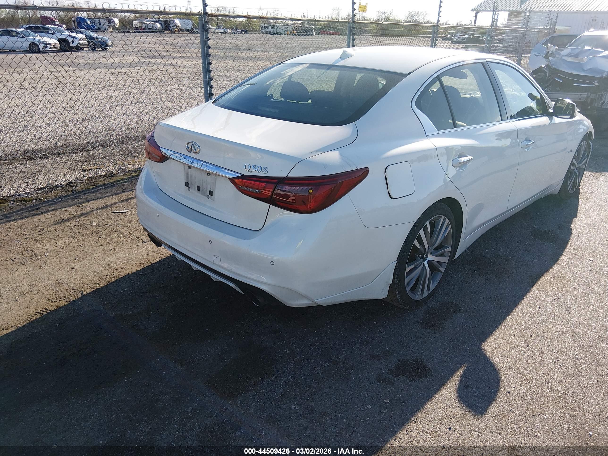 INFINITI Q50 image 4