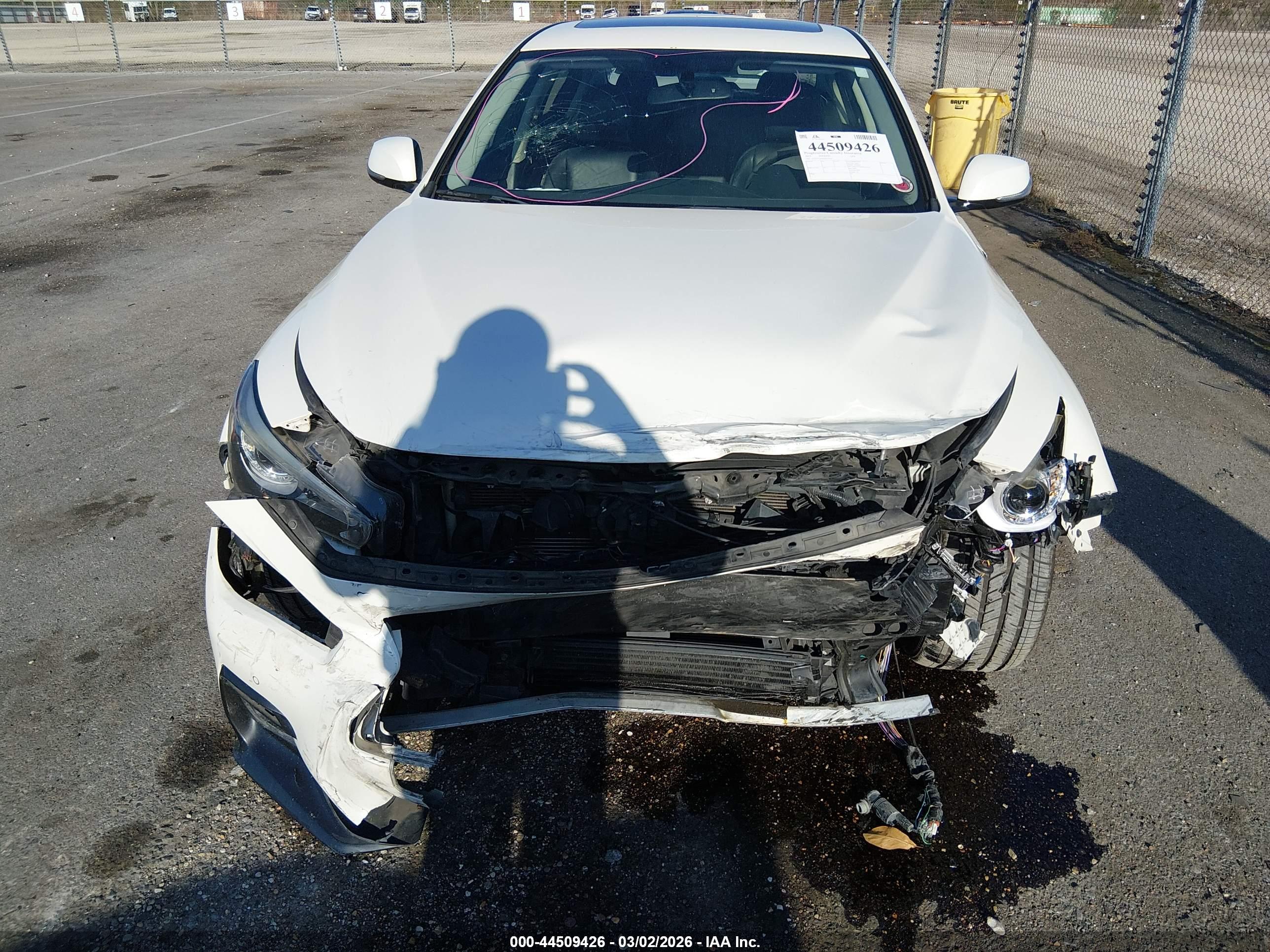INFINITI Q50 image 6